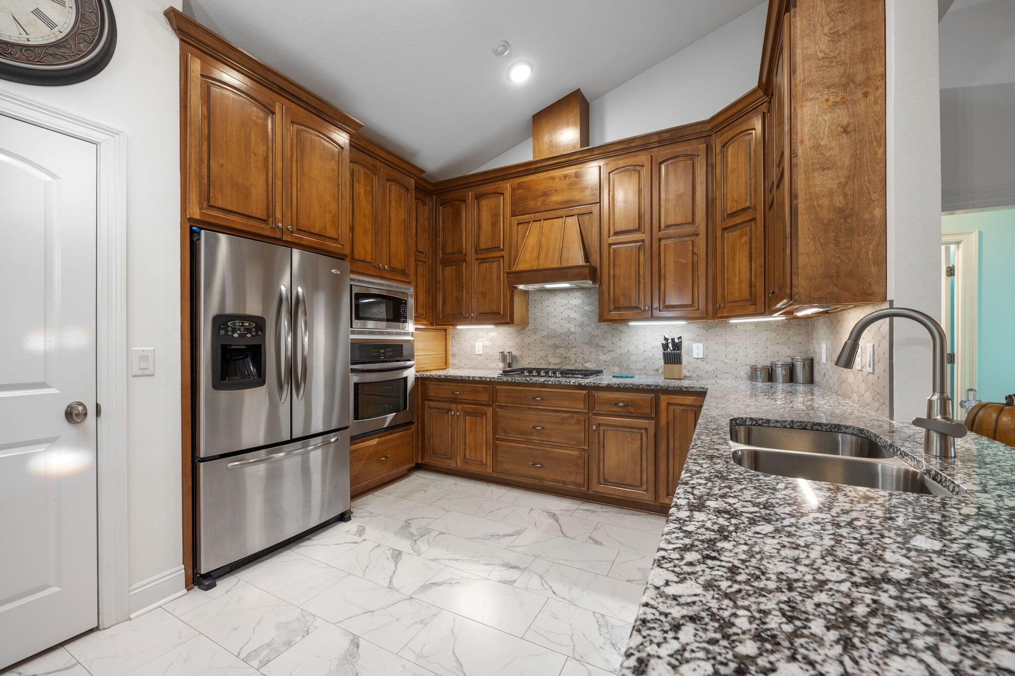 NO RECORDED SUBDIVISION - Residential