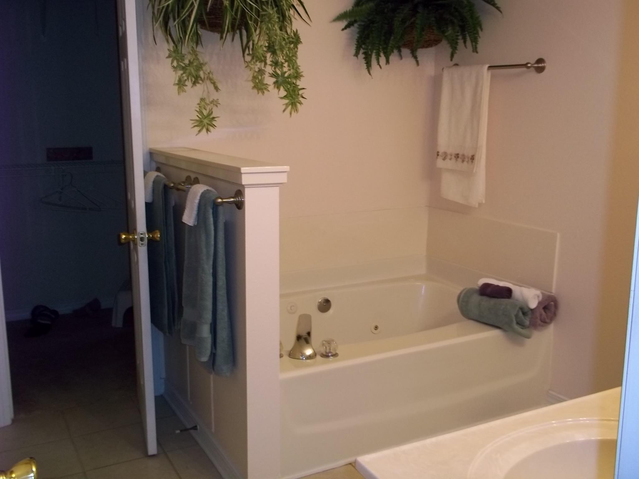 NORTH RIDGE GARDENS - Residential