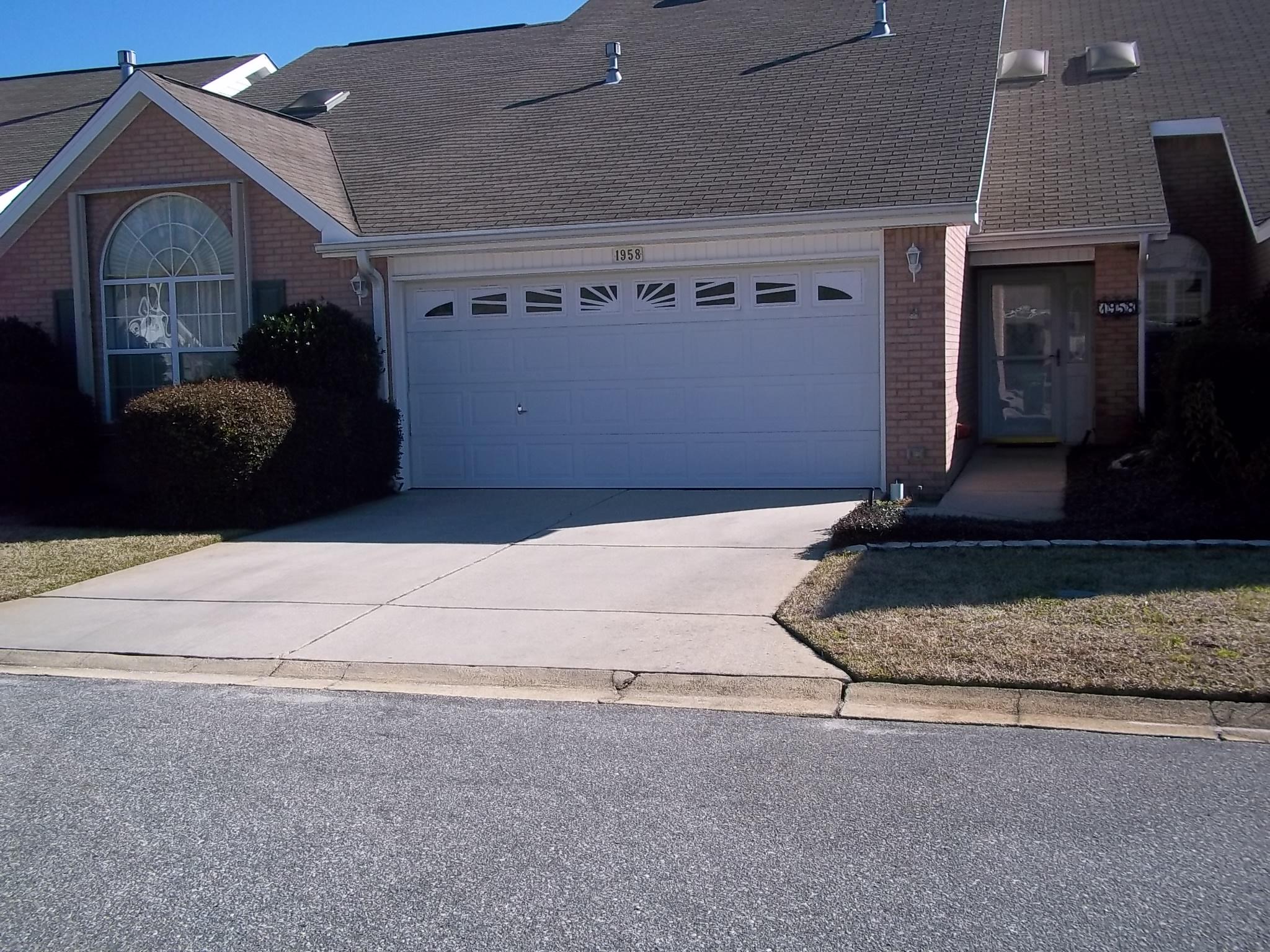 NORTH RIDGE GARDENS - Residential