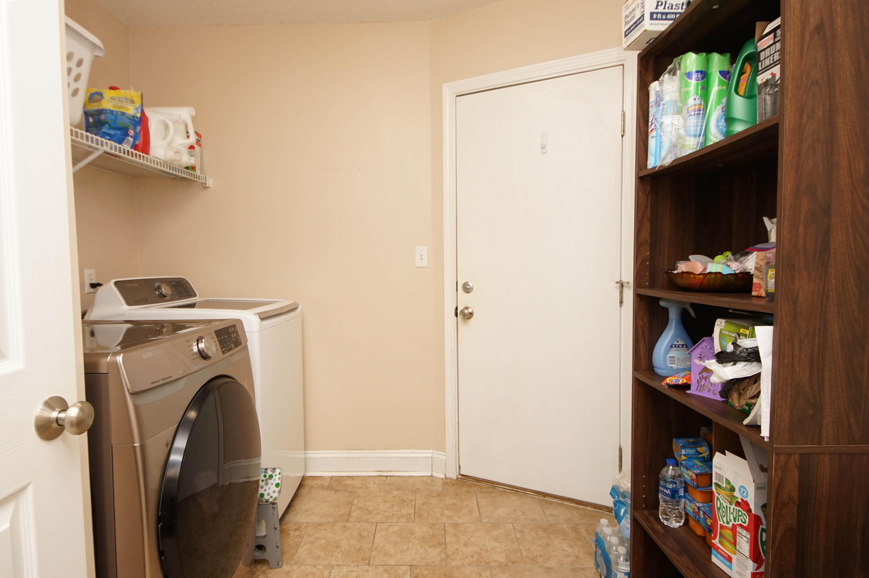 HUNTERS RUN S/D - Residential