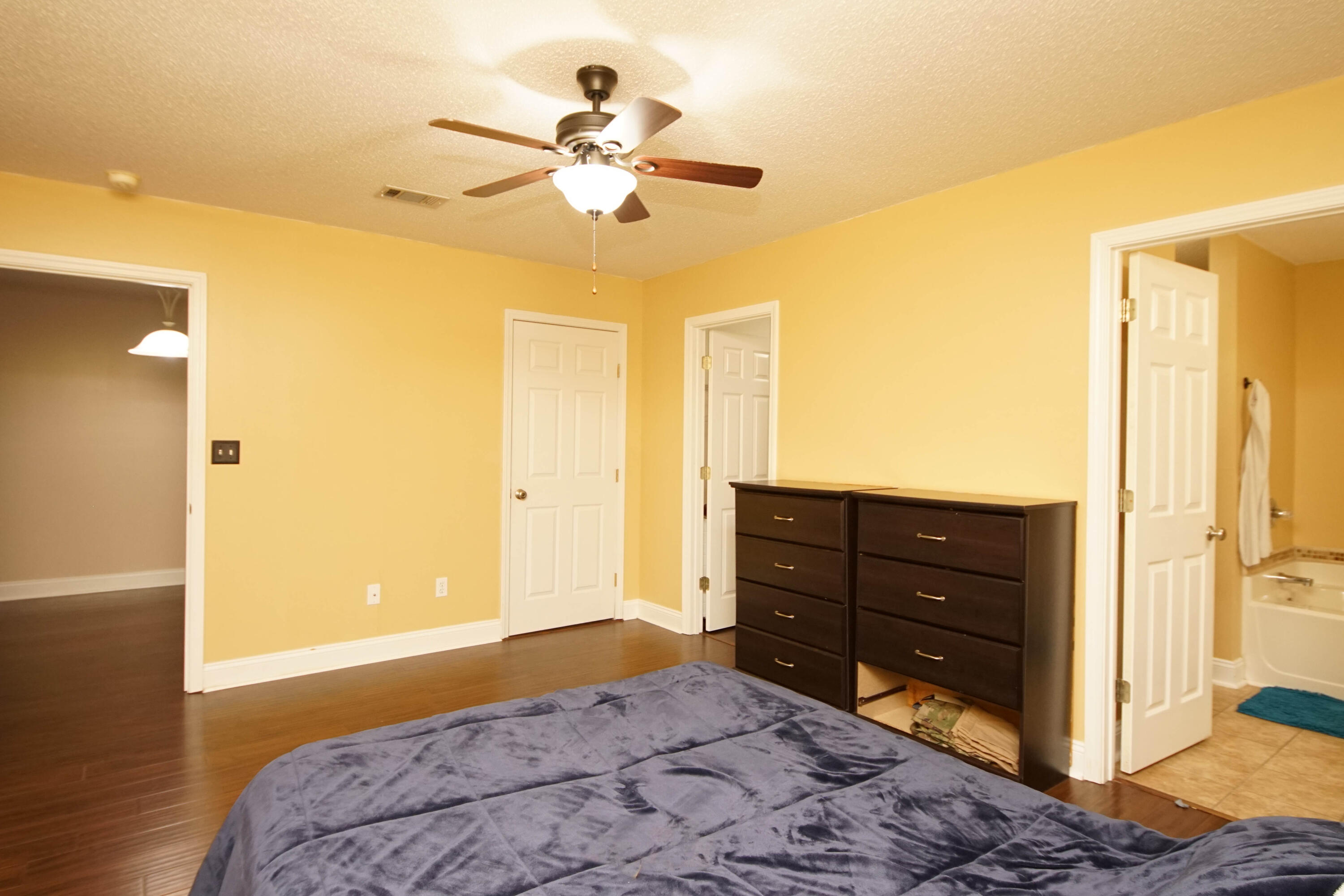 HUNTERS RUN S/D - Residential