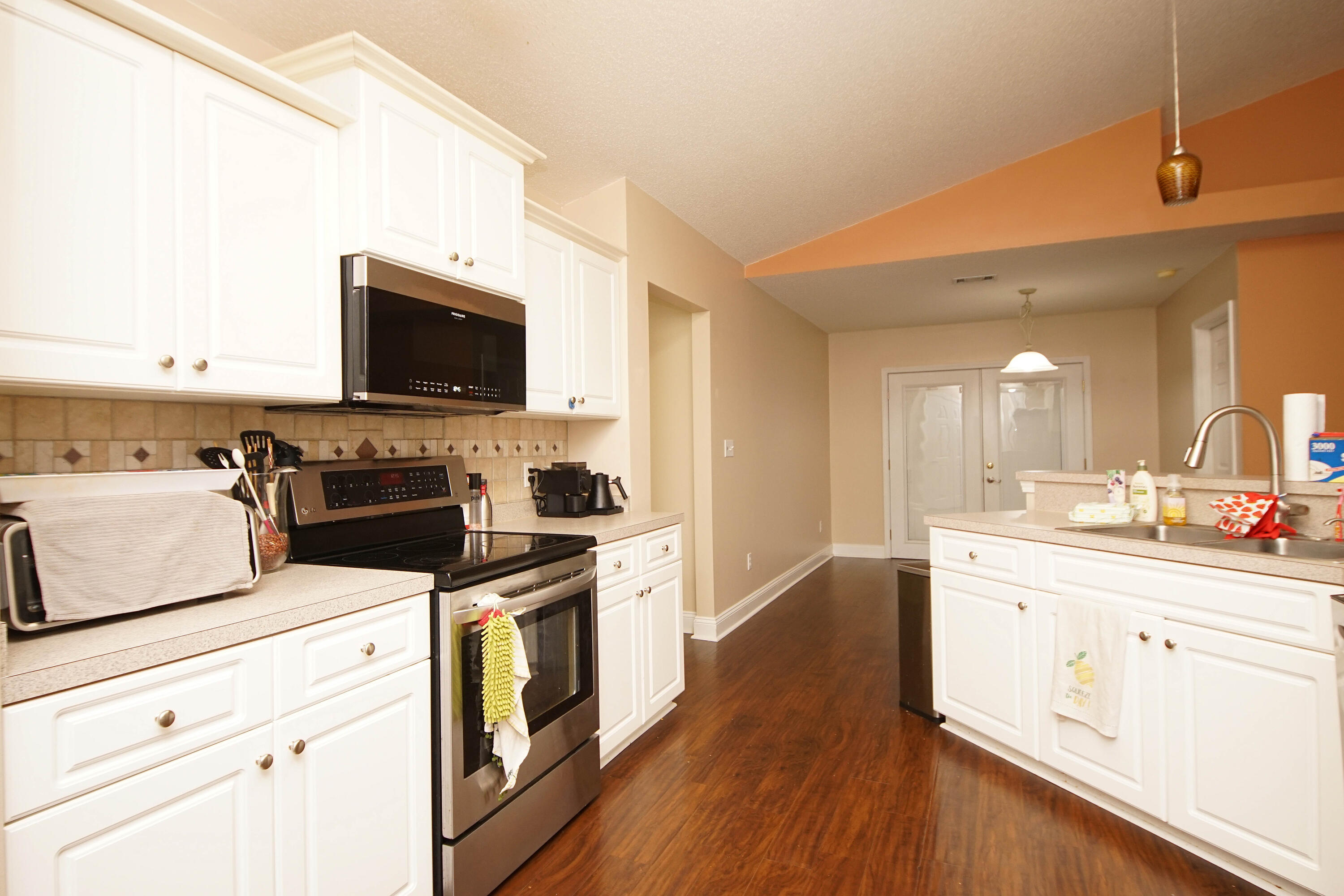 HUNTERS RUN S/D - Residential