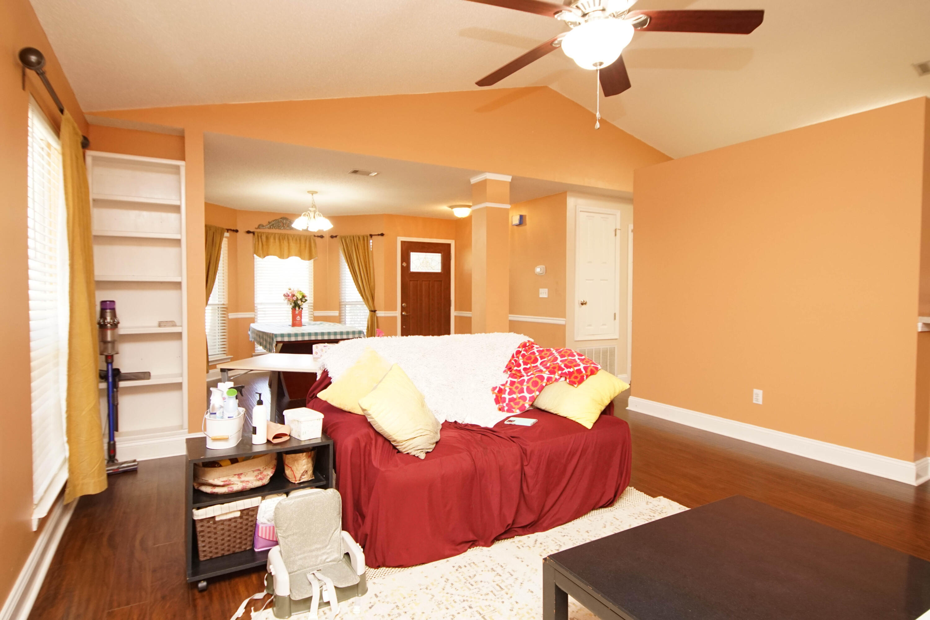 HUNTERS RUN S/D - Residential