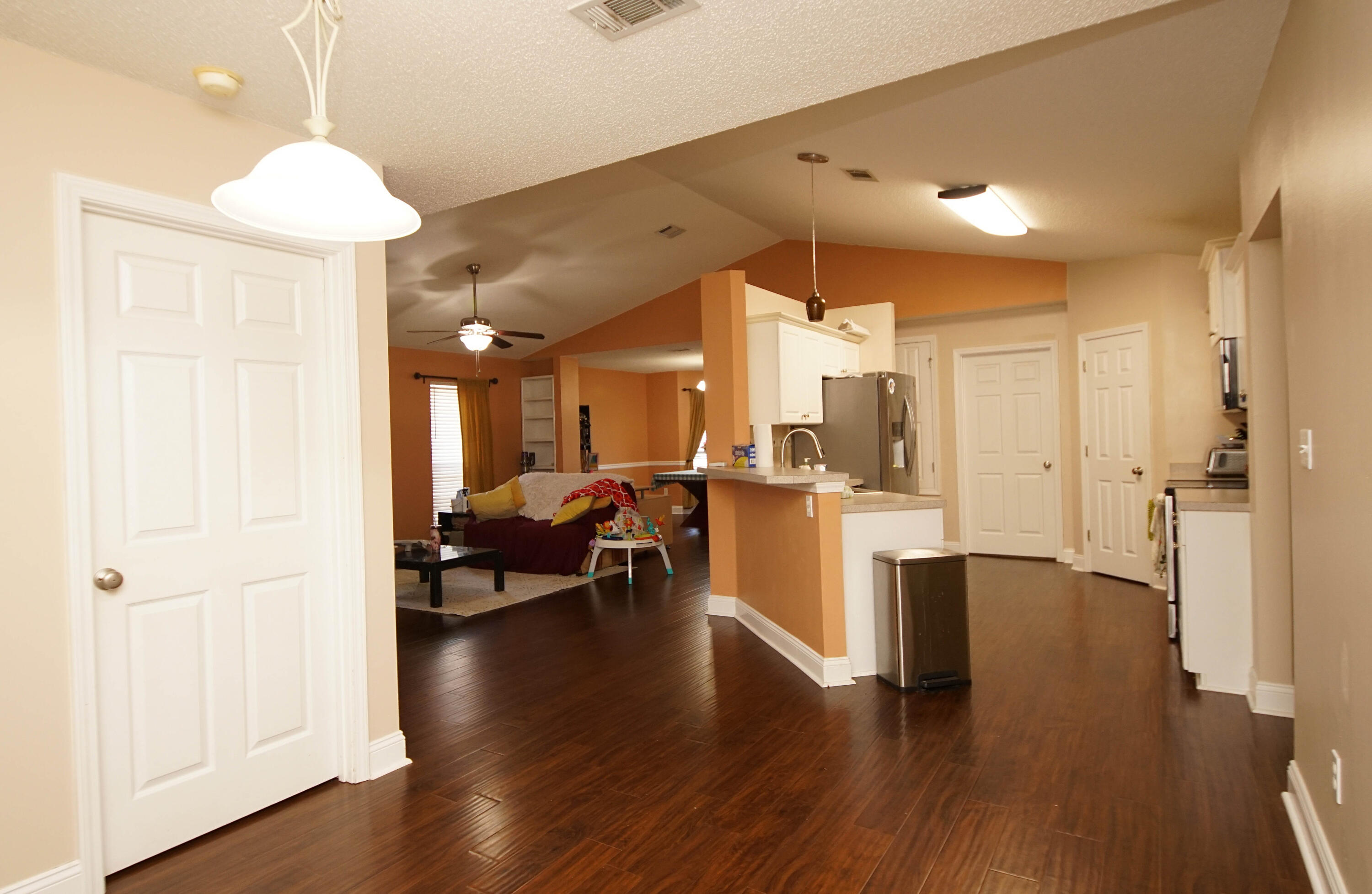 HUNTERS RUN S/D - Residential