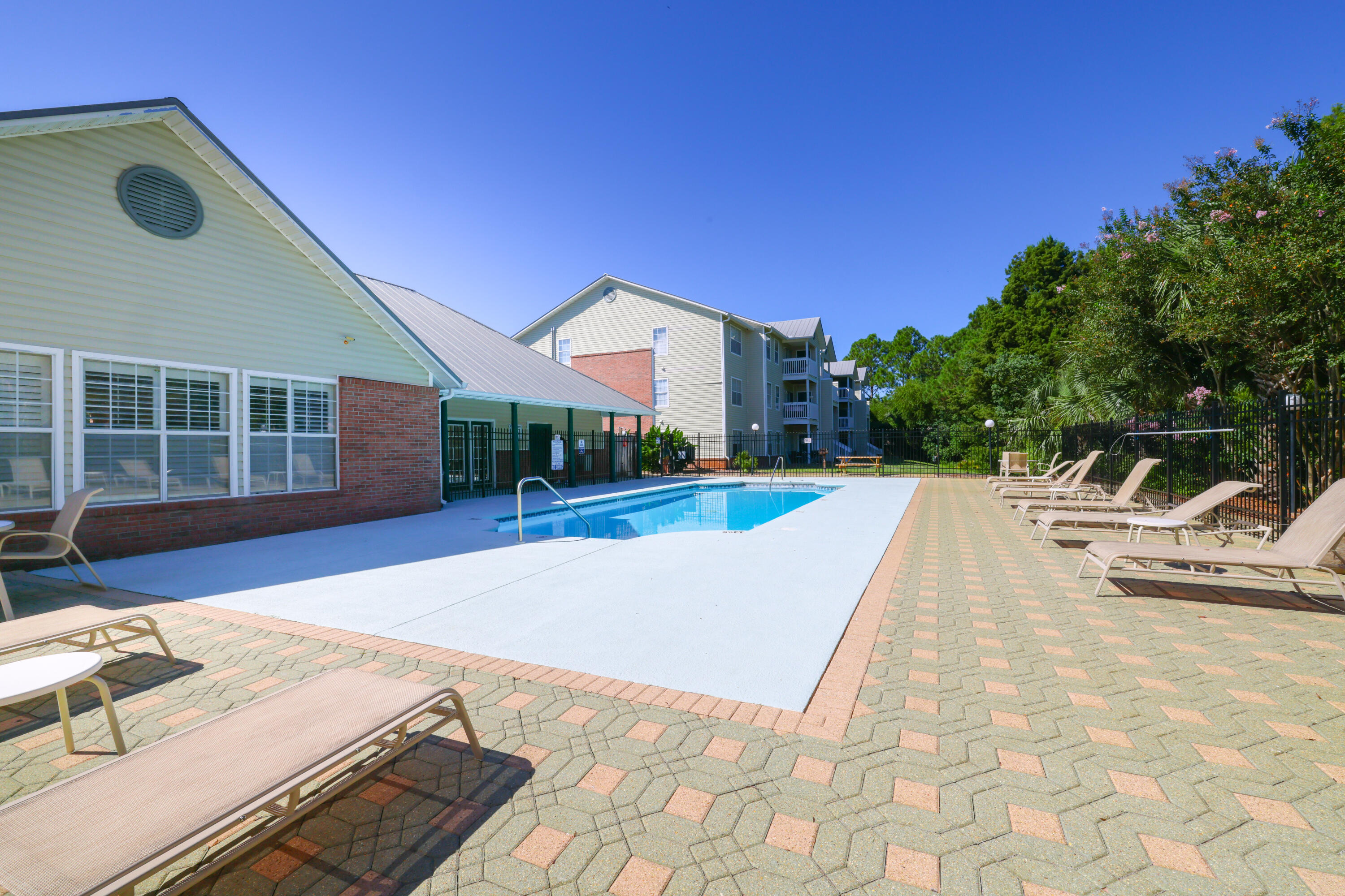 INDIAN LAKE - Residential