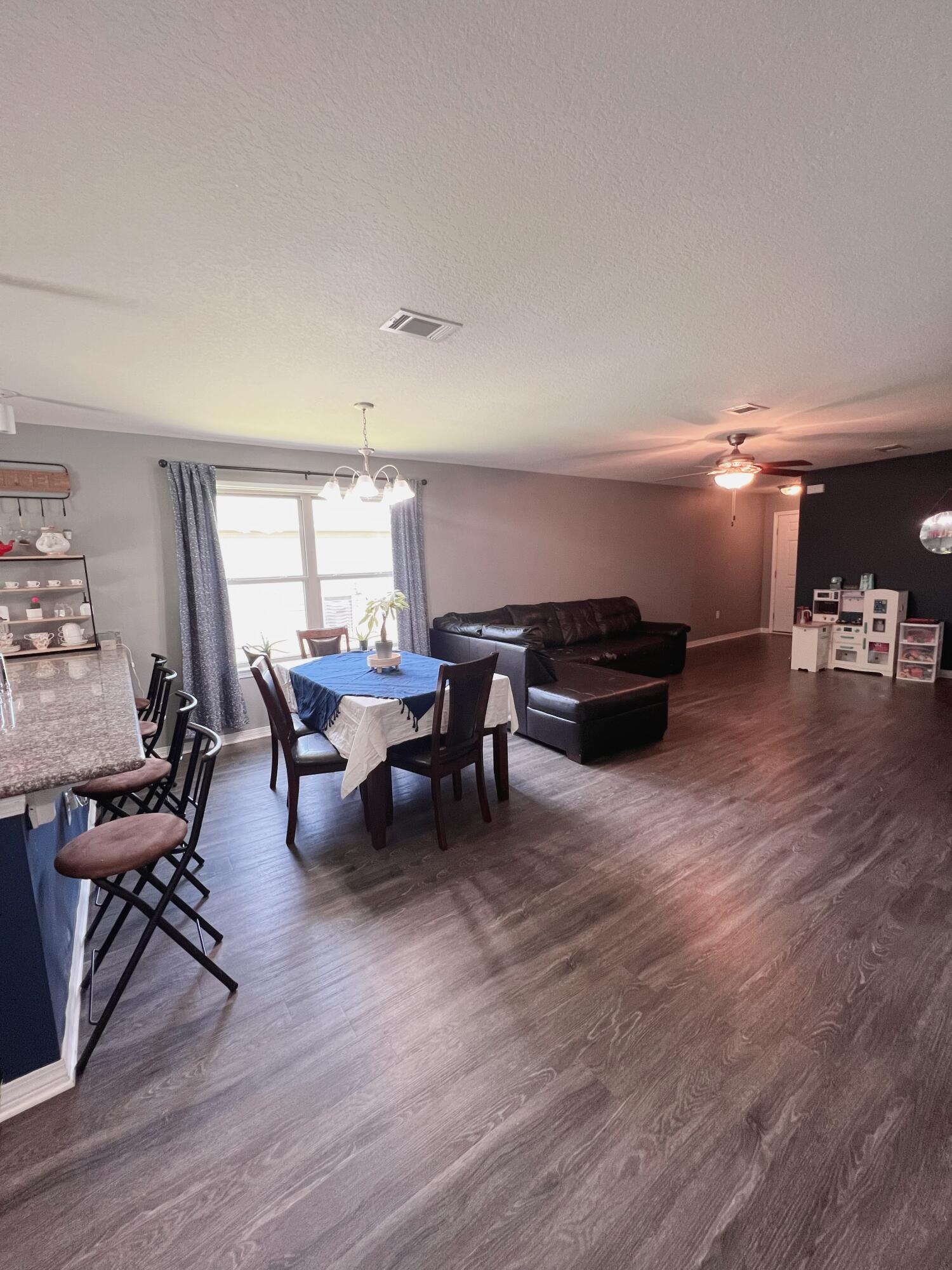 AVALON PARK - Residential