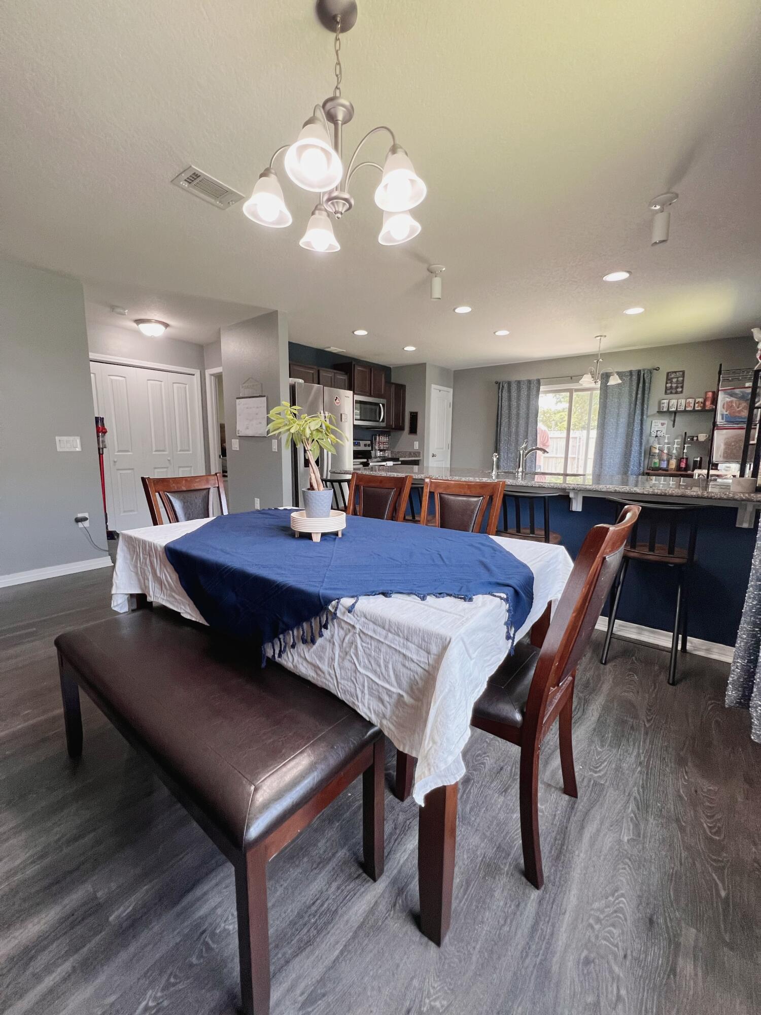 AVALON PARK - Residential