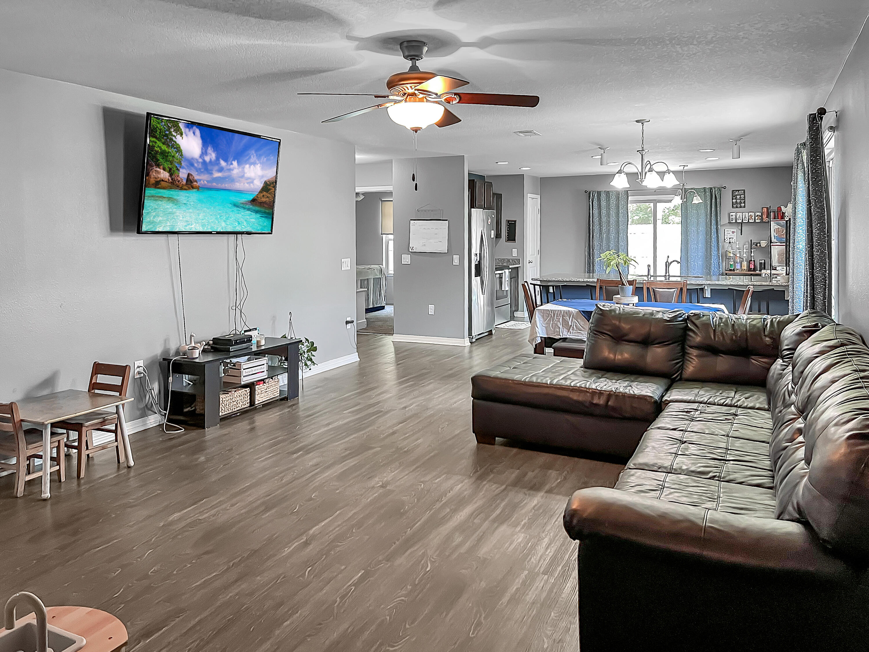 AVALON PARK - Residential