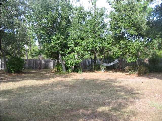 ROBLEDAL ESTATES UNIT 5 - Residential Lease