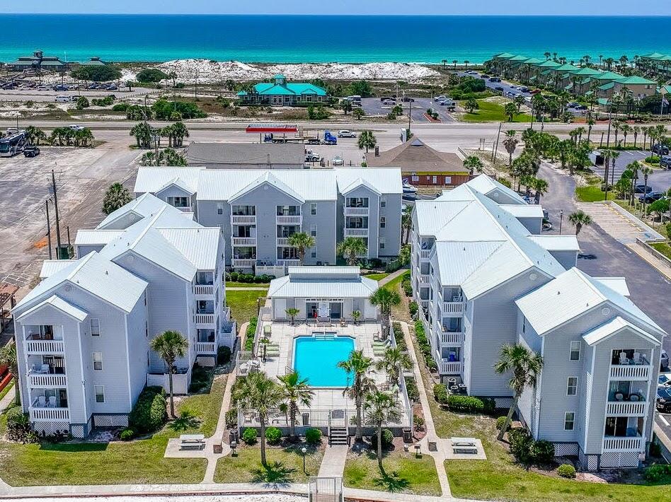 HERMITAGE CONDOMINIUM - Residential