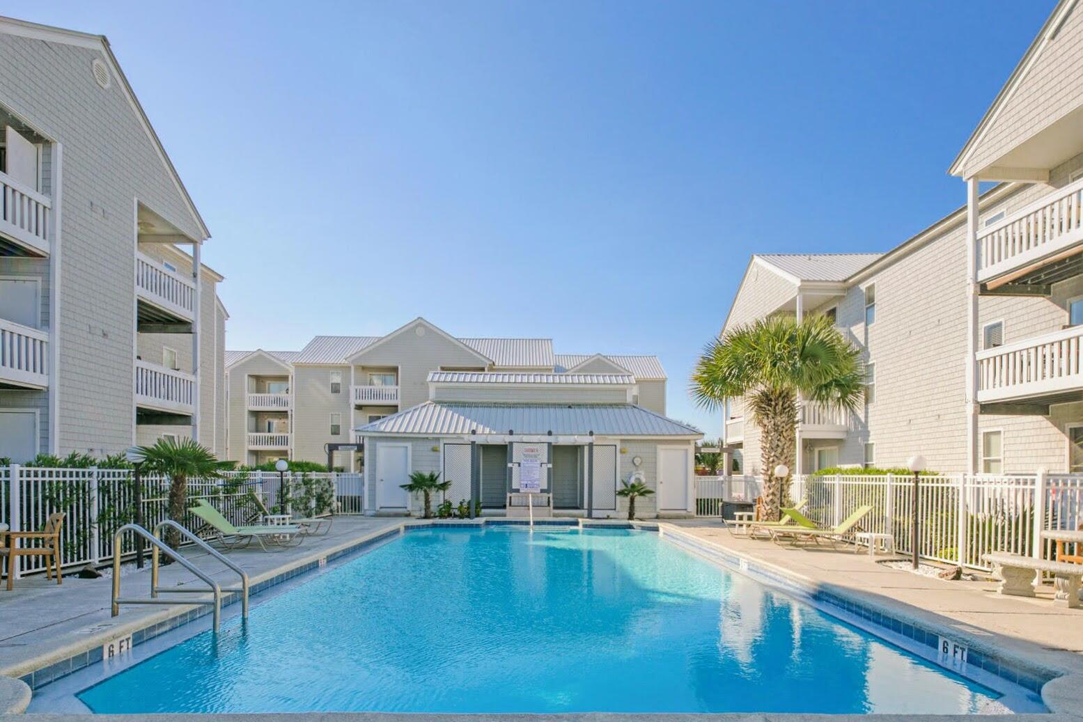 HERMITAGE CONDOMINIUM - Residential