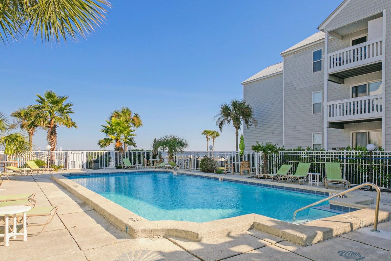 HERMITAGE CONDOMINIUM - Residential