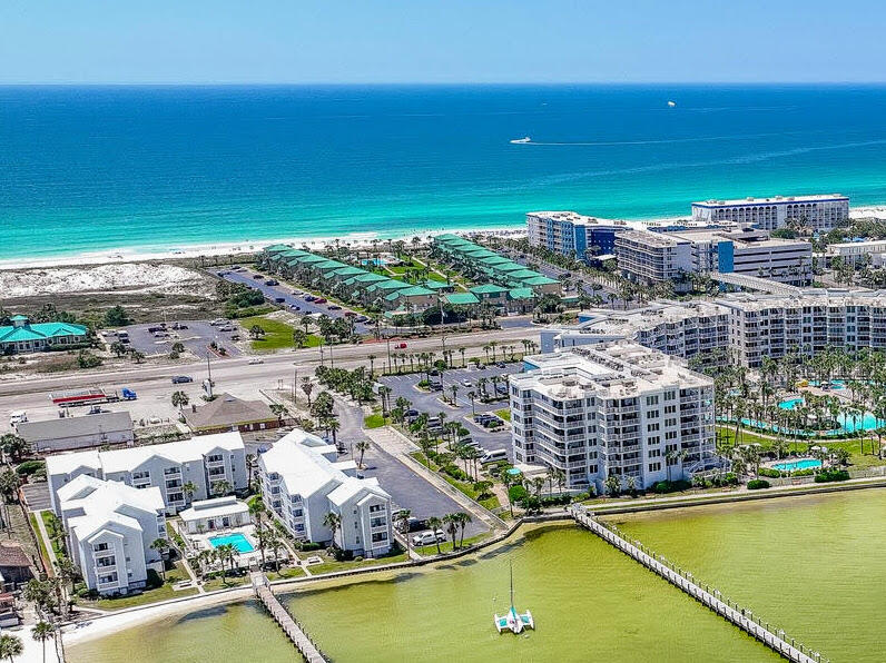 HERMITAGE CONDOMINIUM - Residential