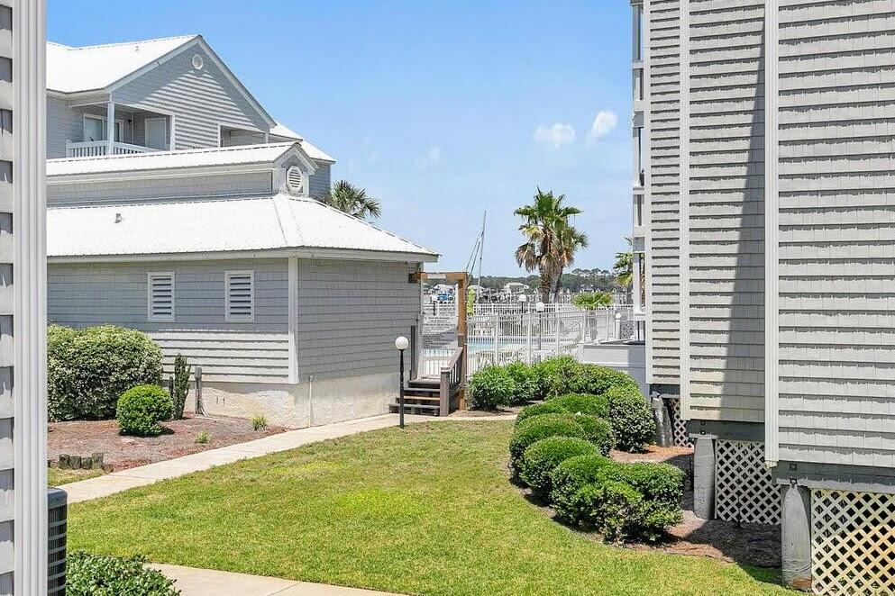 HERMITAGE CONDOMINIUM - Residential