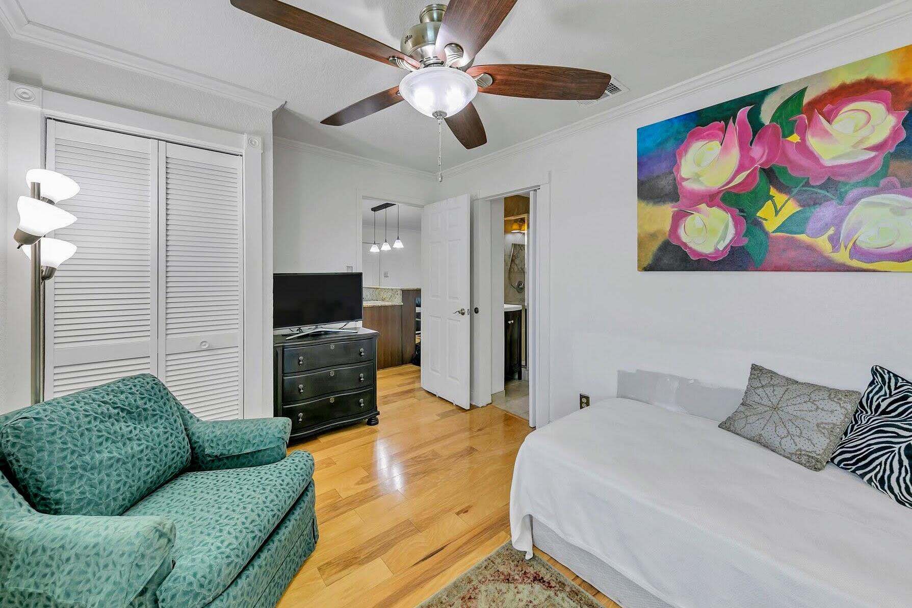 HERMITAGE CONDOMINIUM - Residential