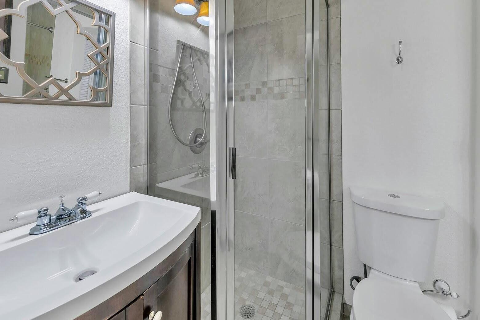 HERMITAGE CONDOMINIUM - Residential