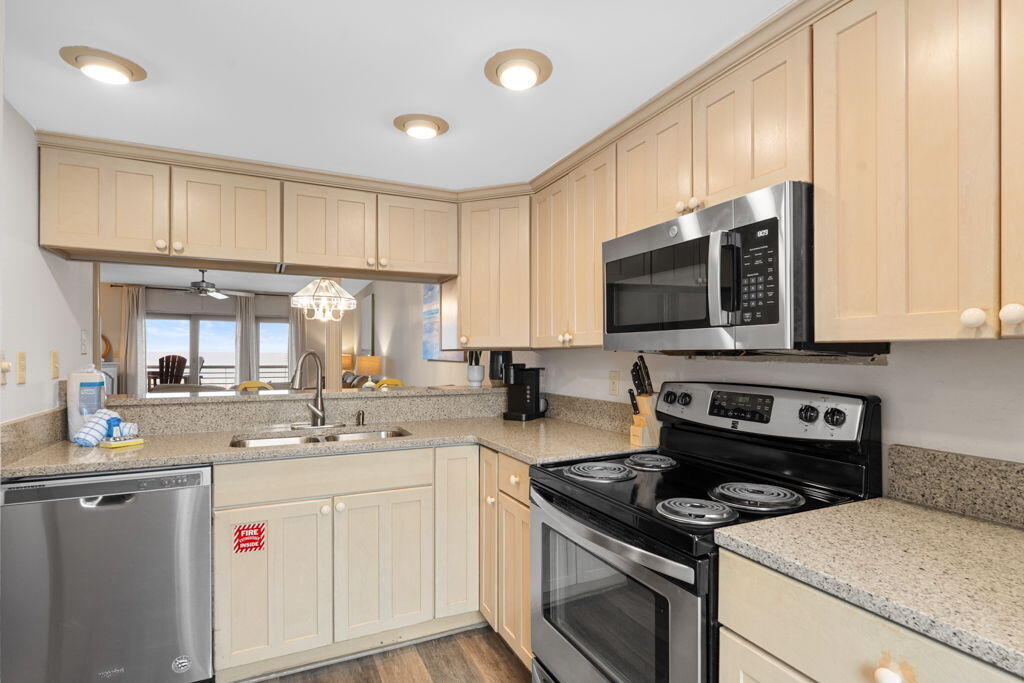 WALTON DUNES - Residential
