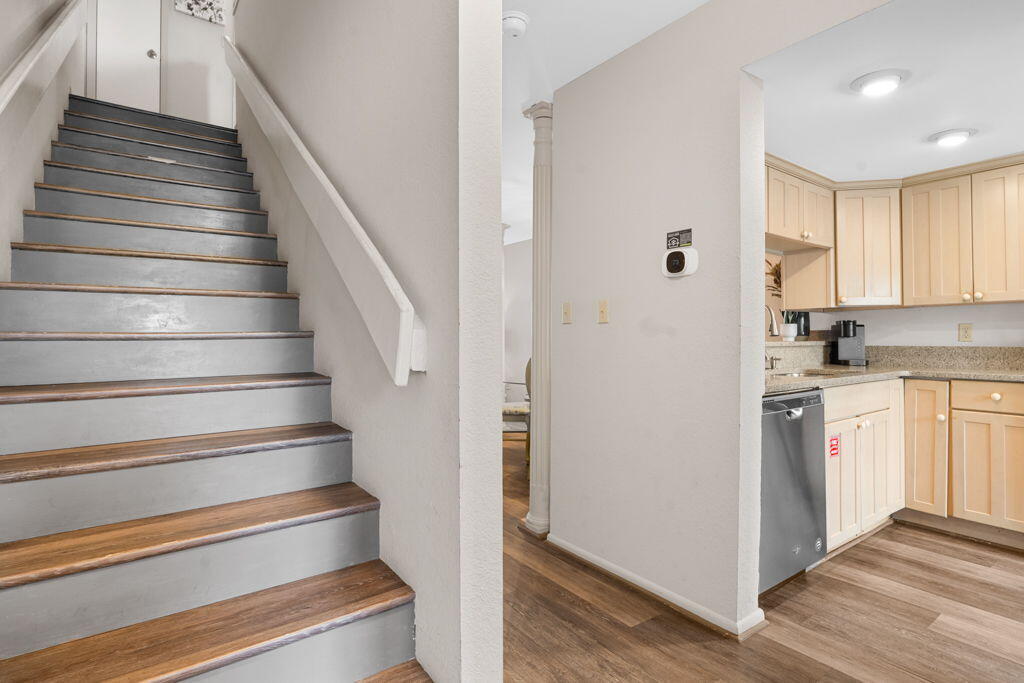 WALTON DUNES - Residential