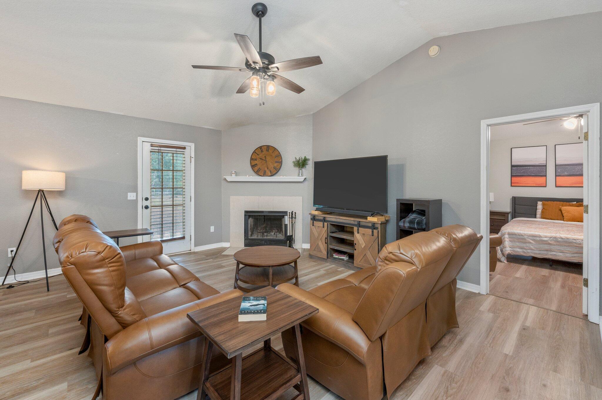 NAVARRE S/D 2ND ADDN - Residential