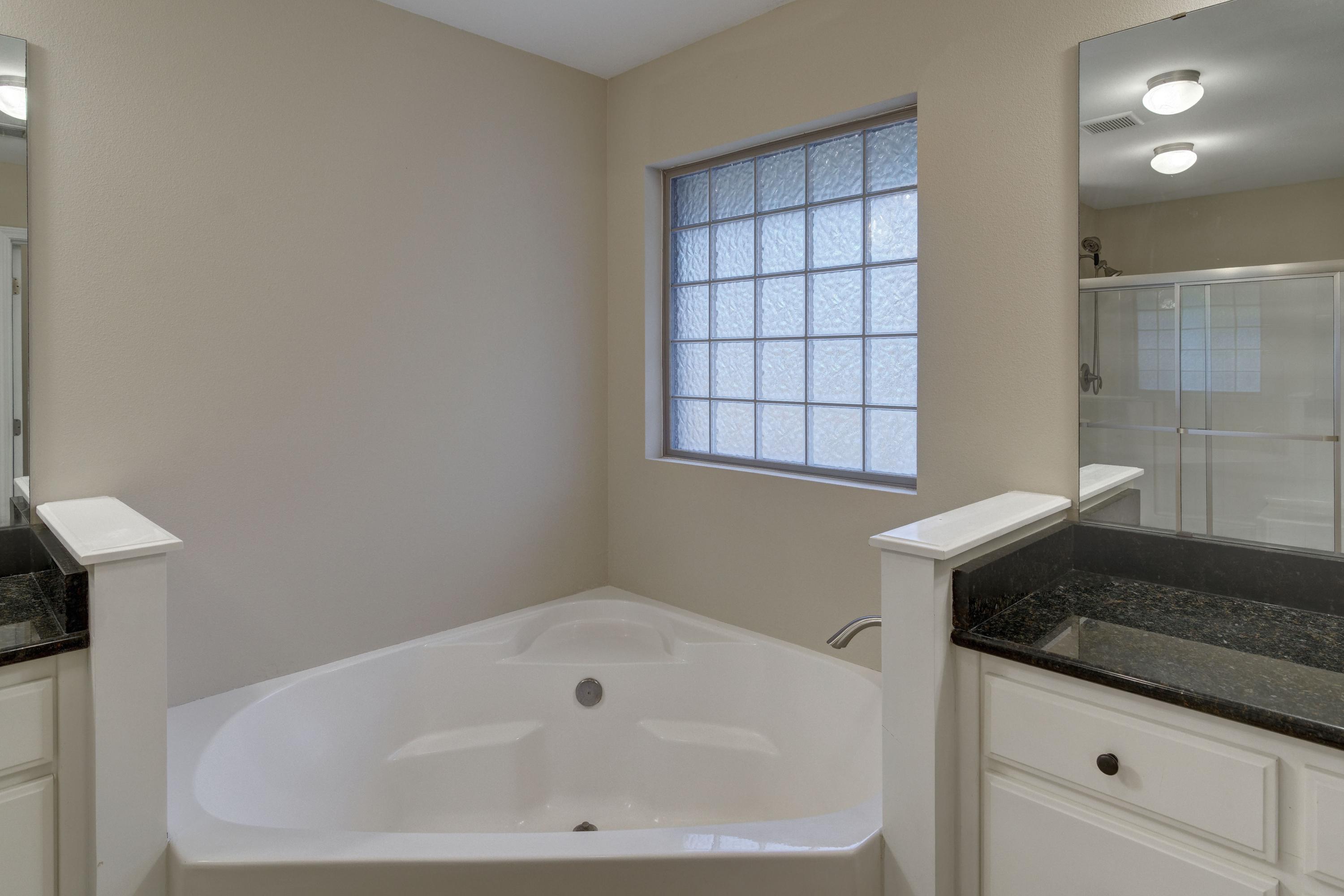 SUMMERSET ESTATES - Residential