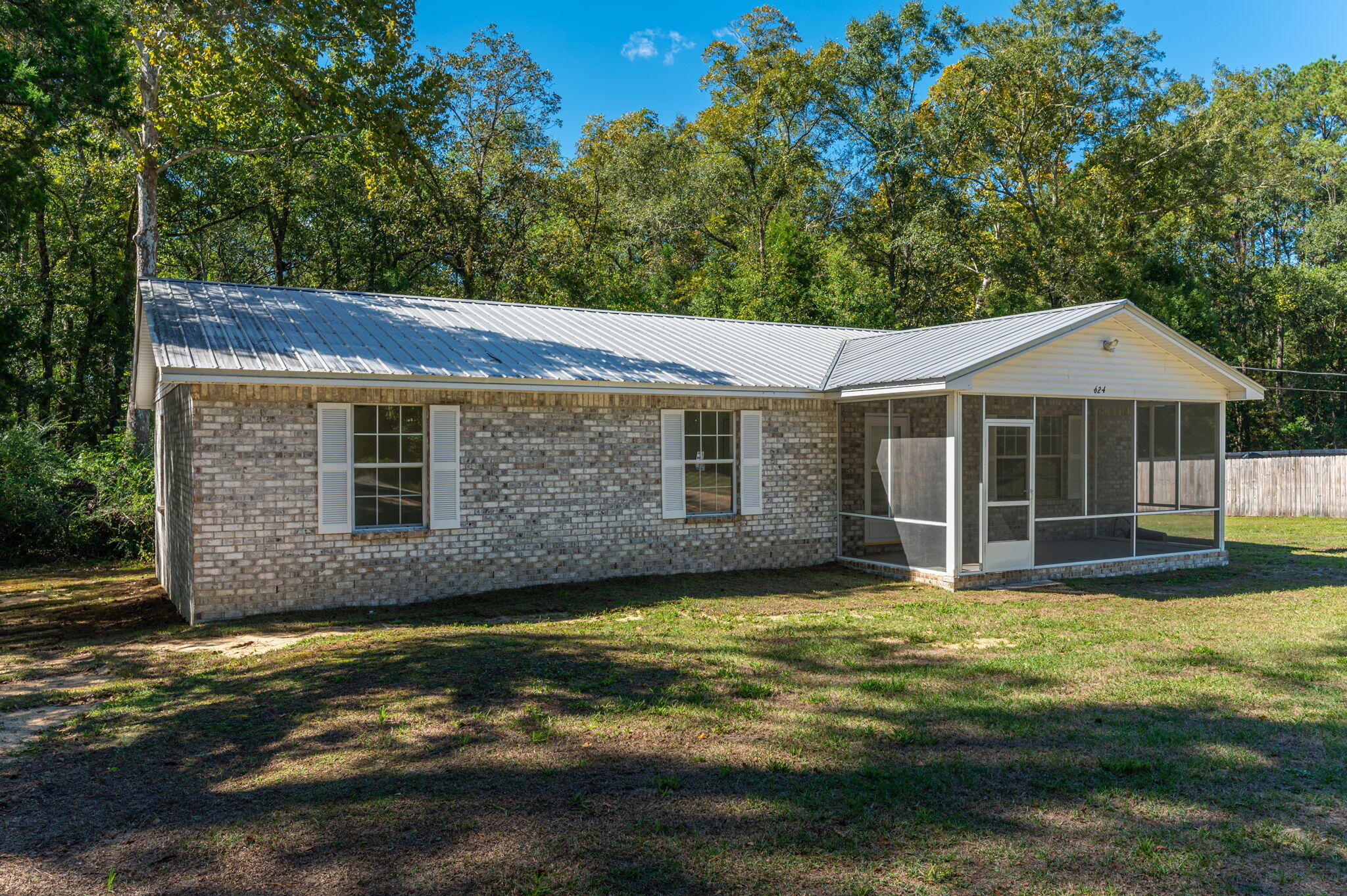 METES & BOUNDS - Residential Lease