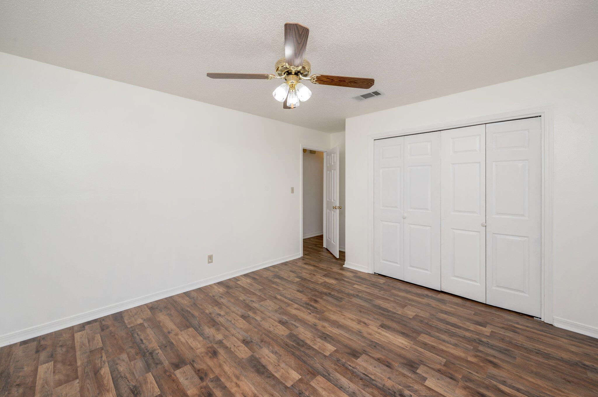 METES & BOUNDS - Residential Lease