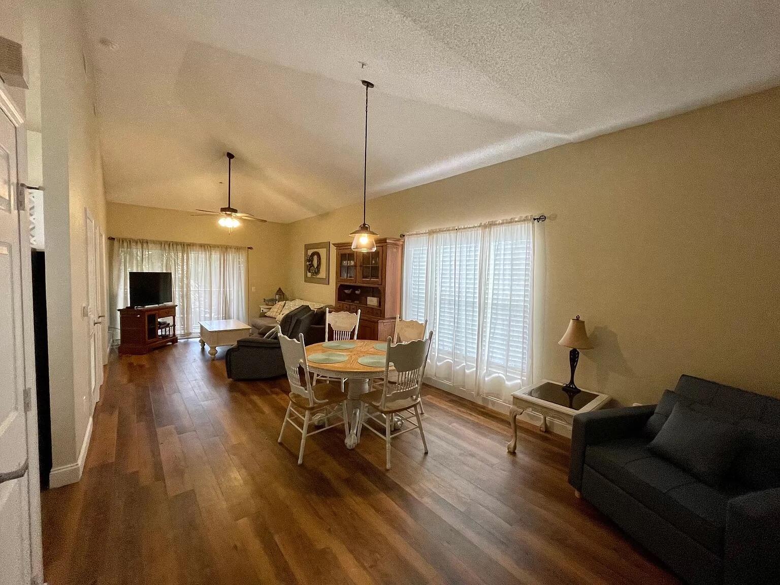 THE FLORIDA CLUB - Residential Lease