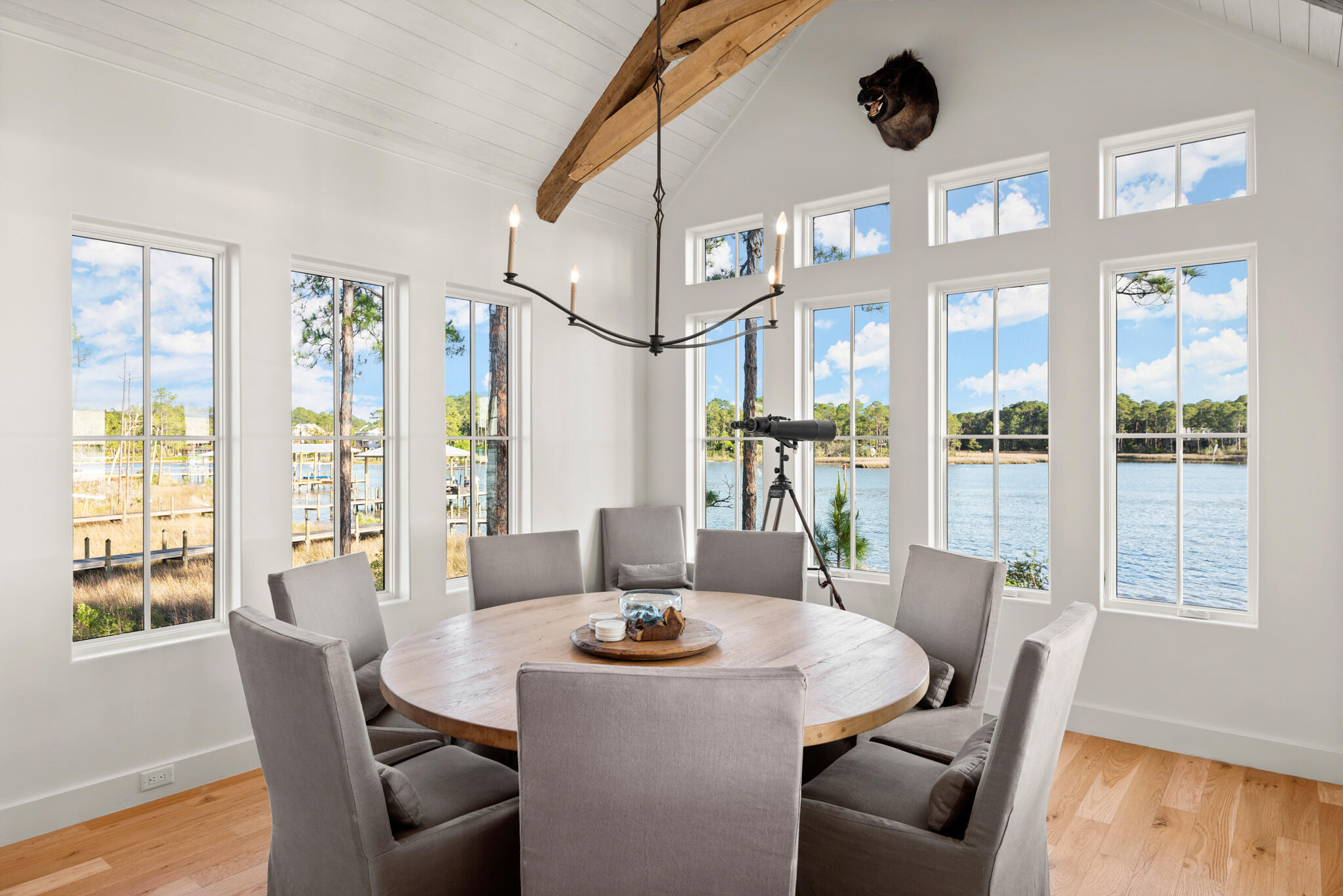 CESSNA LANDING - Residential