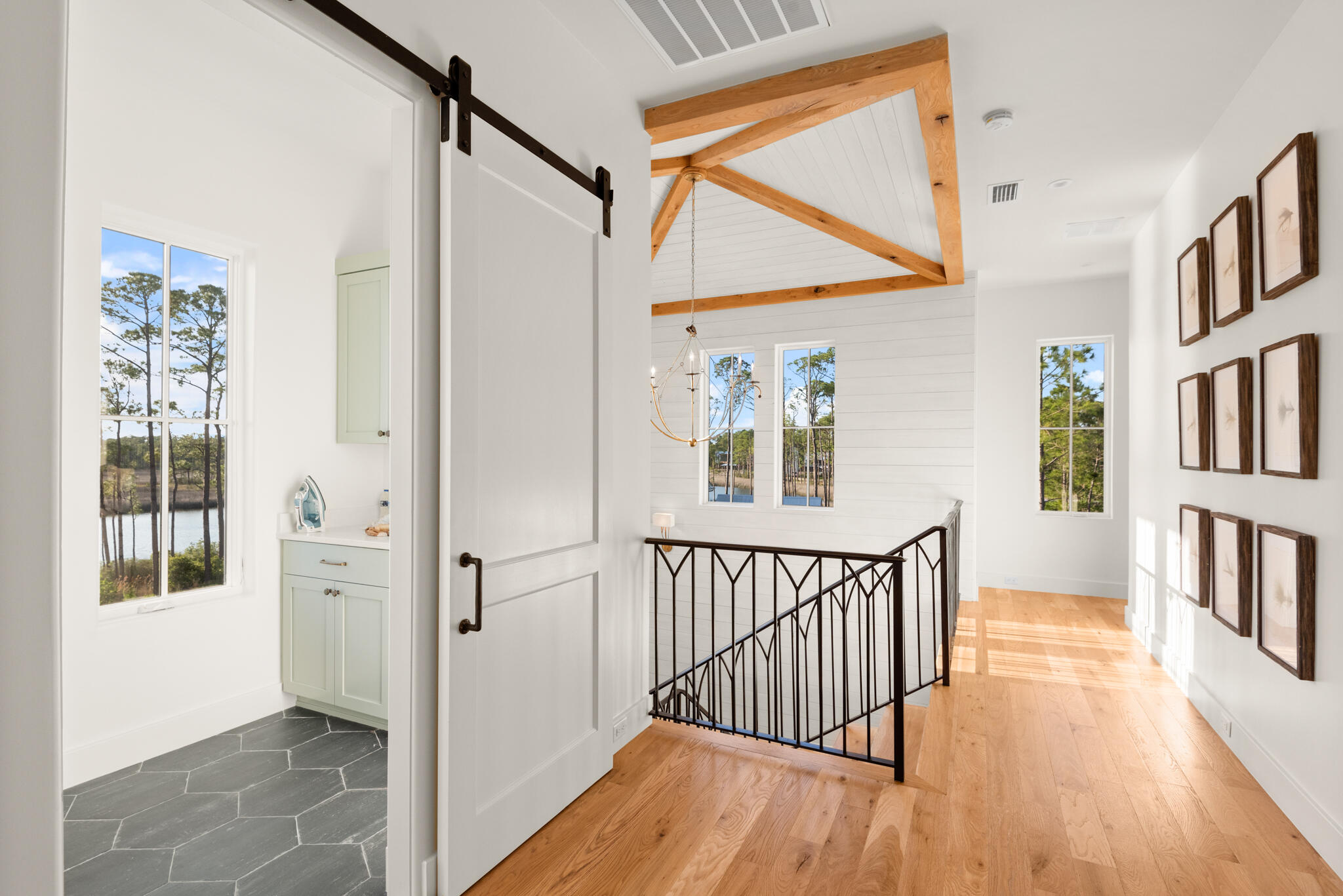 CESSNA LANDING - Residential