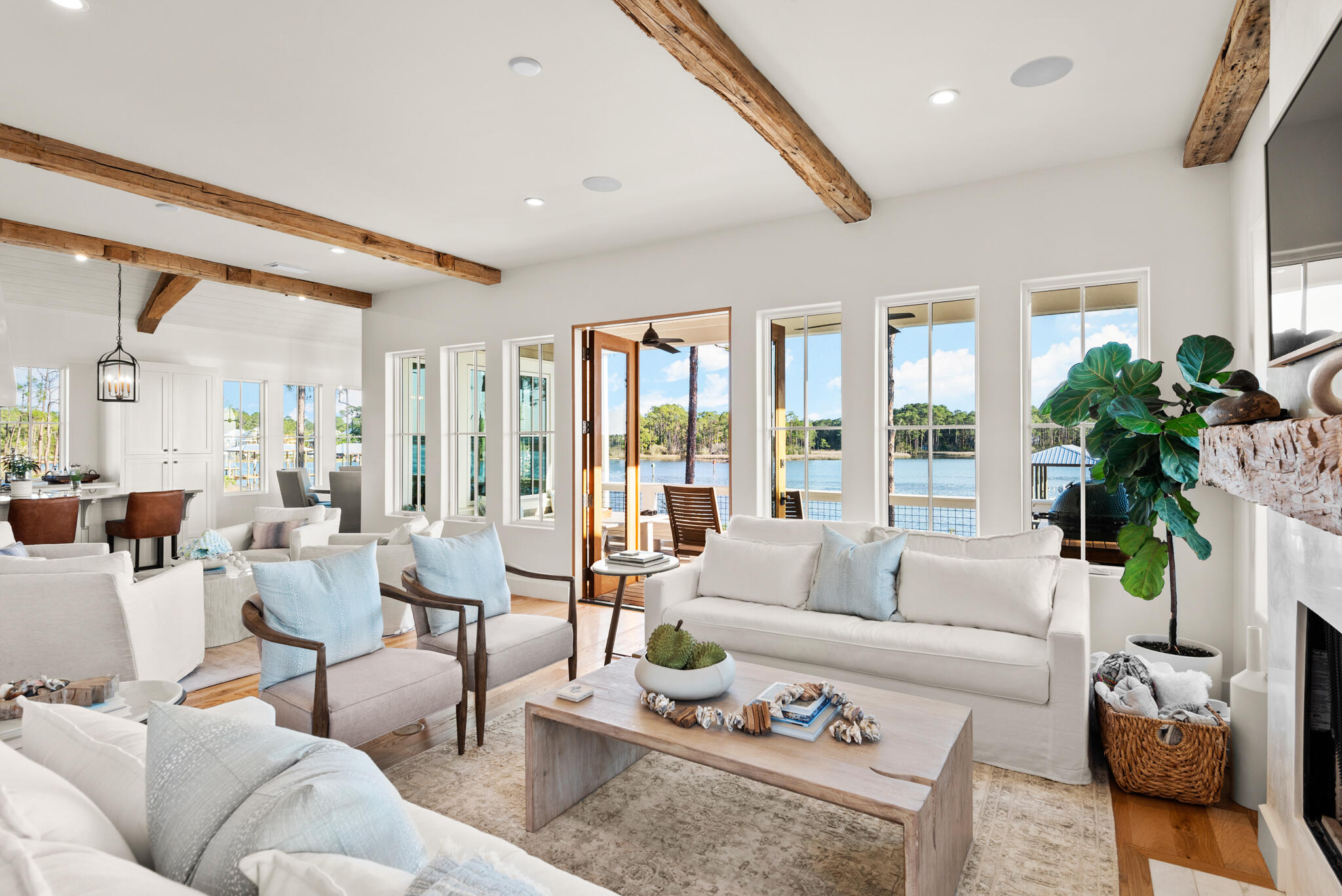 CESSNA LANDING - Residential