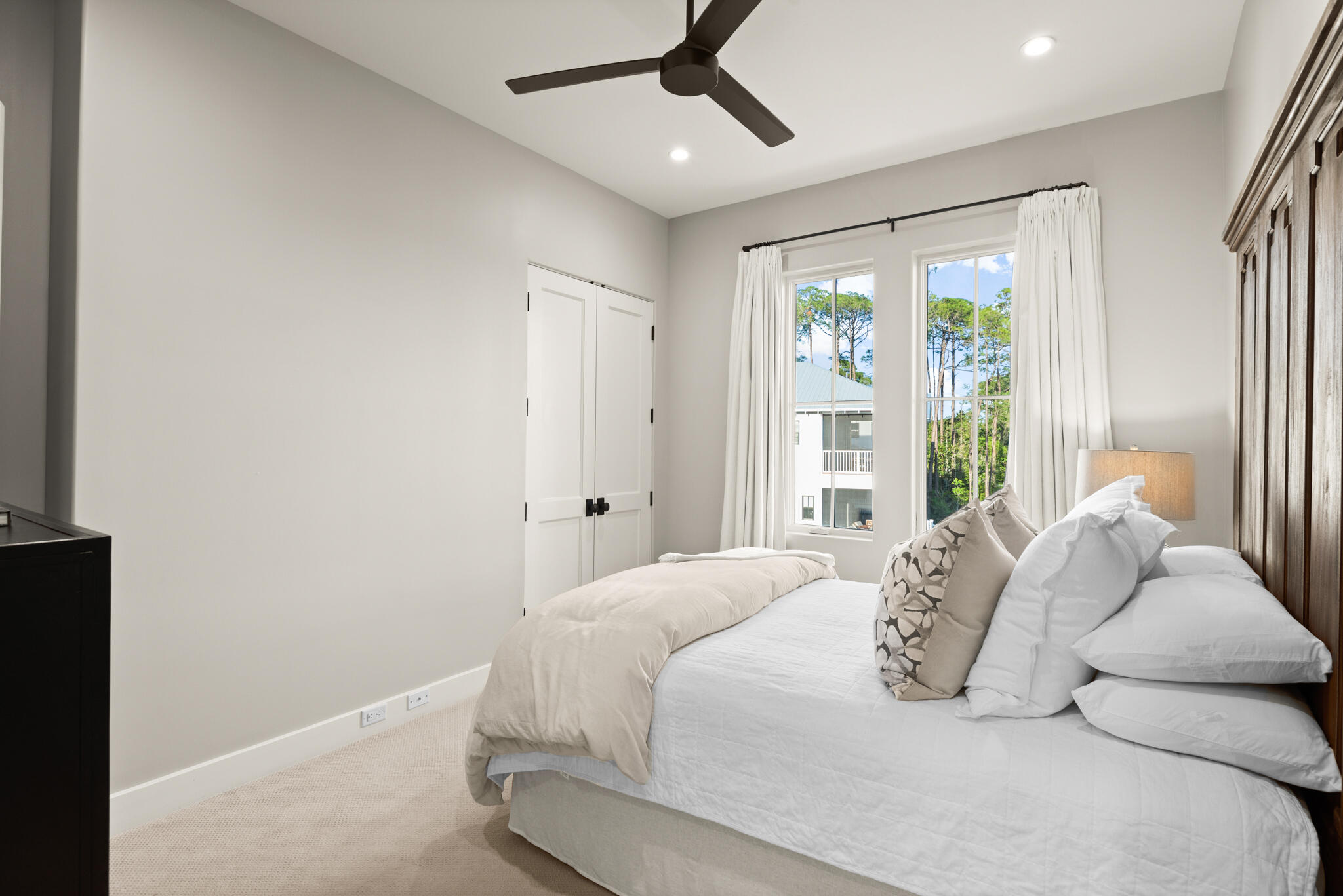 CESSNA LANDING - Residential
