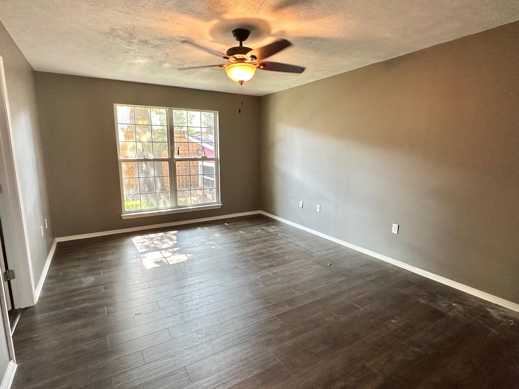 HUNTERS RUN S/D - Residential Lease