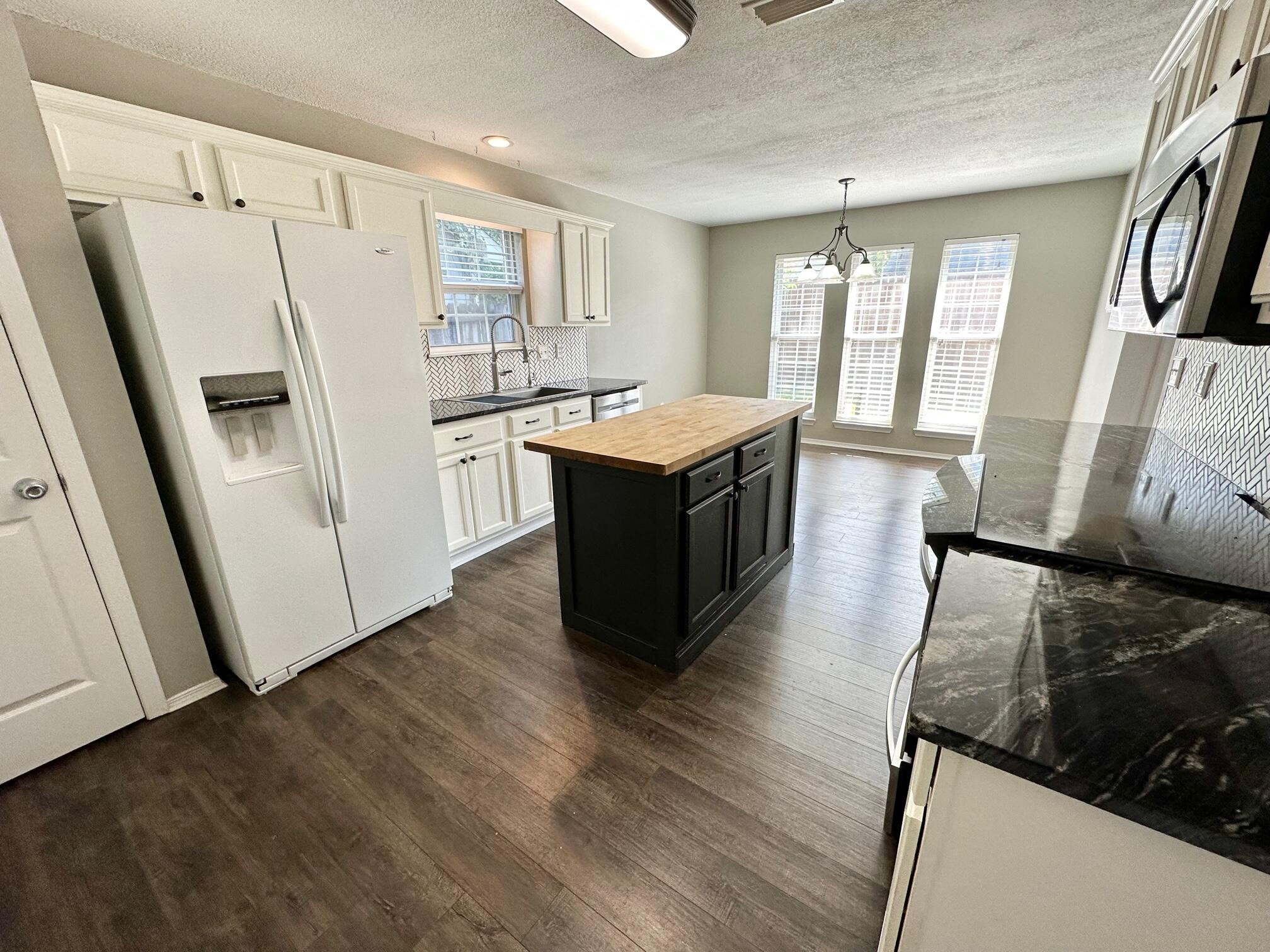 HUNTERS RUN S/D - Residential Lease
