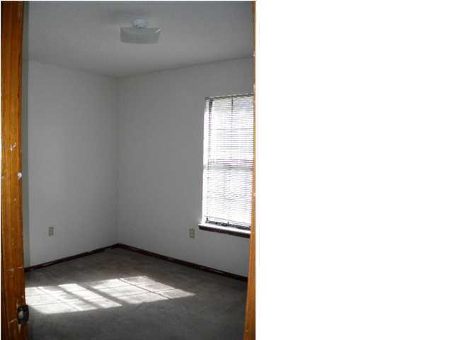 ADAMS POWELL - Residential Lease