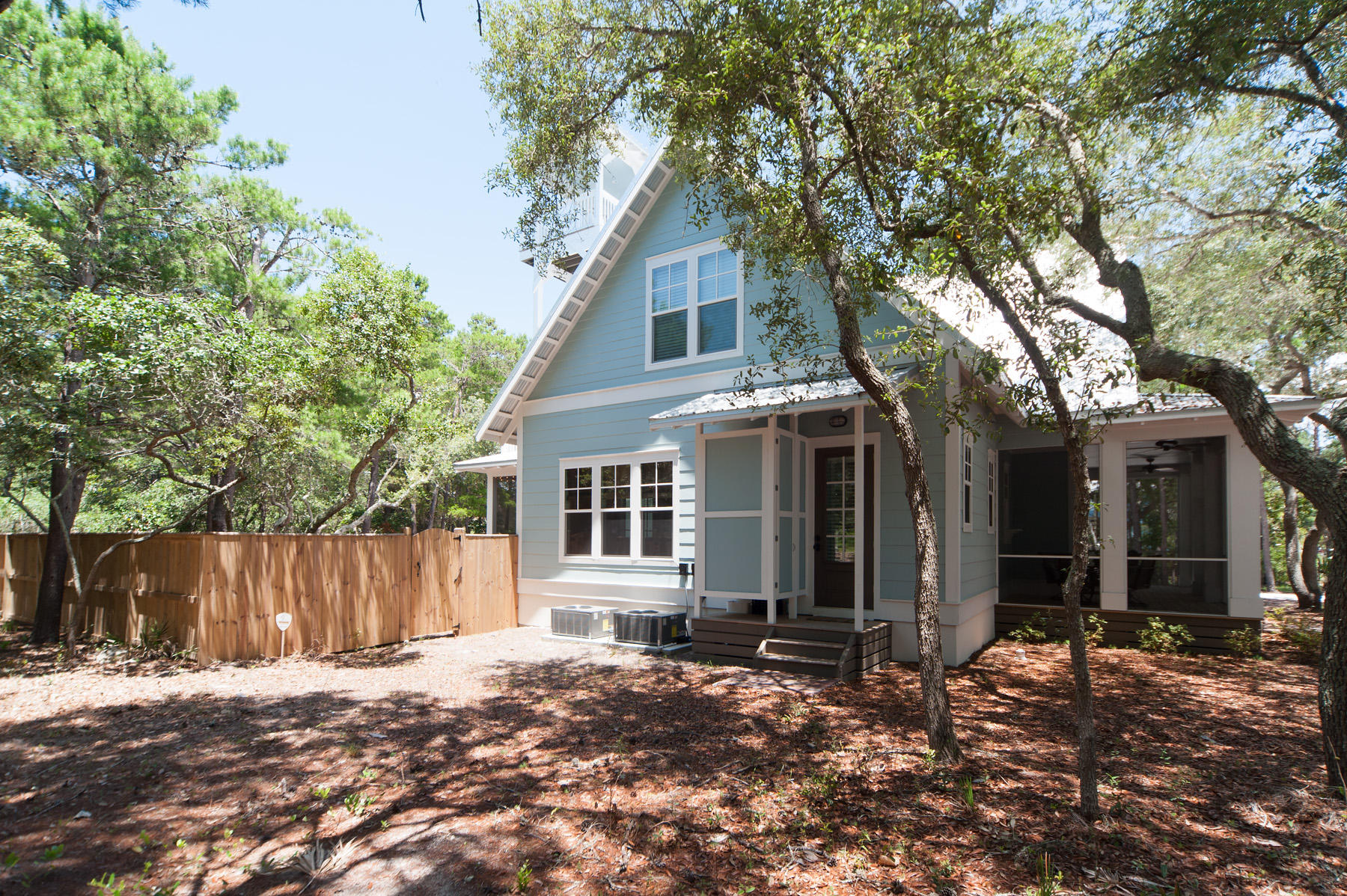 EASTERN LAKE S/D - Residential