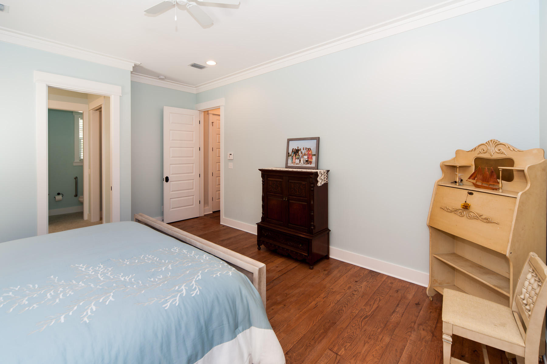EASTERN LAKE S/D - Residential