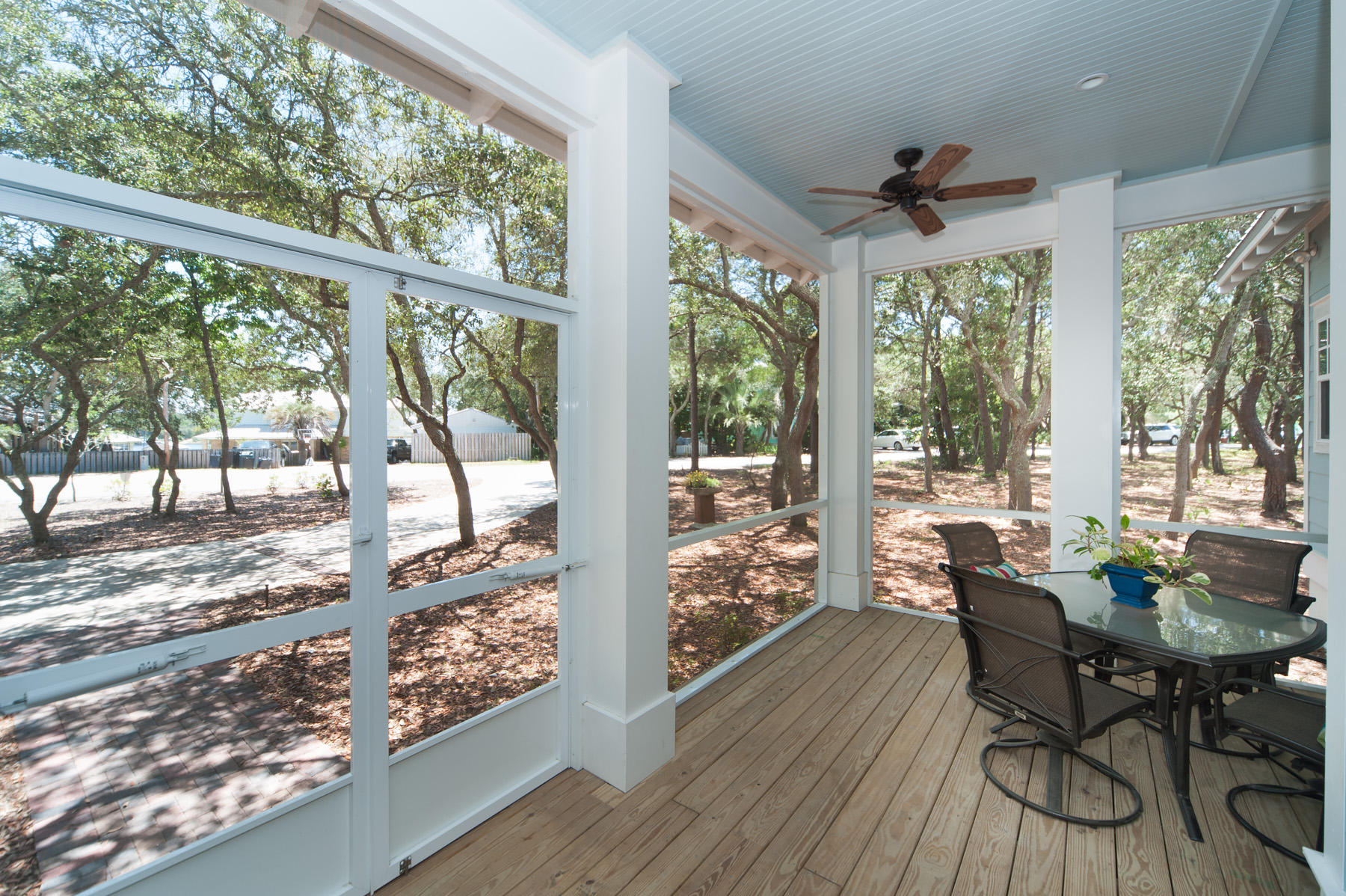 EASTERN LAKE S/D - Residential