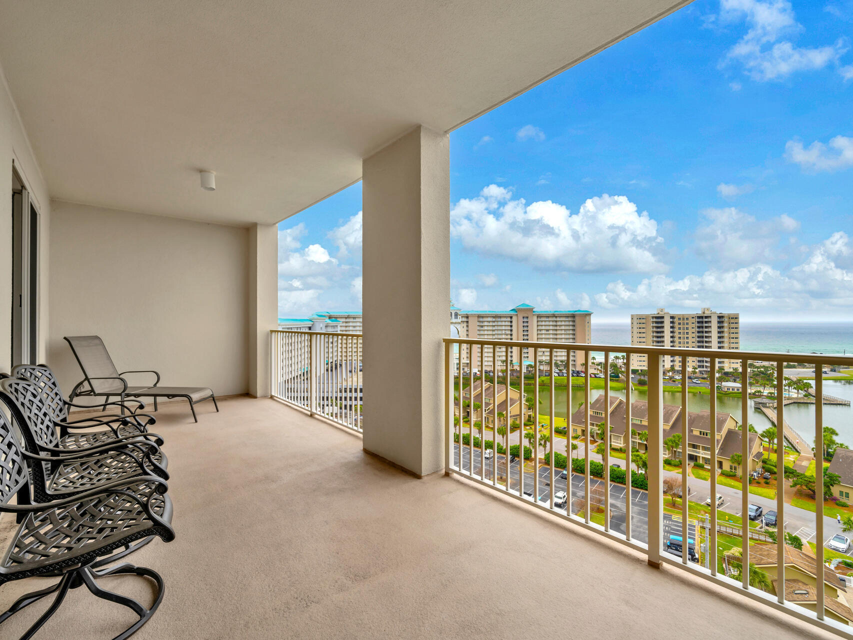 ARIEL DUNES II - Residential