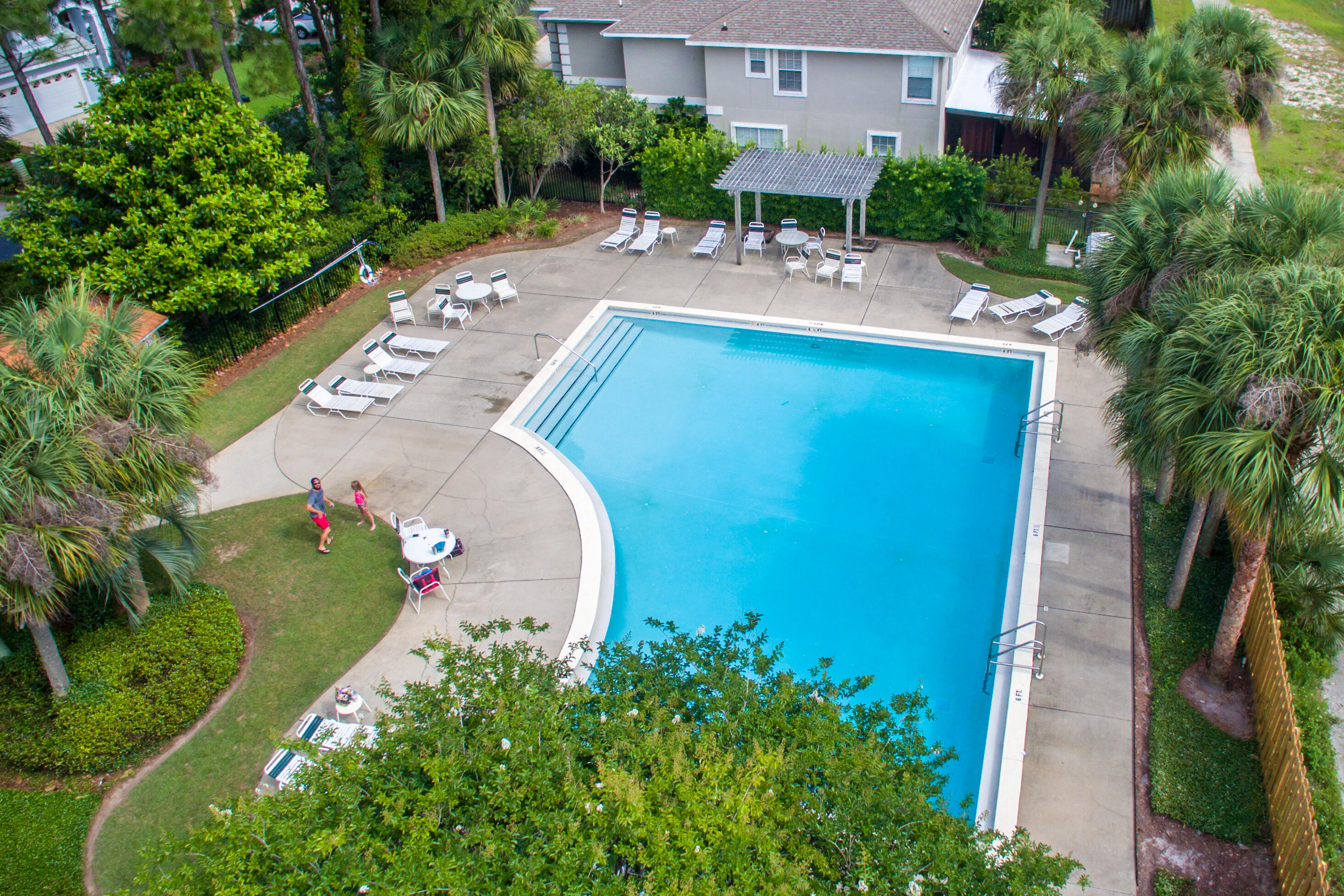 EMERALD LAKES PH 1 - Residential