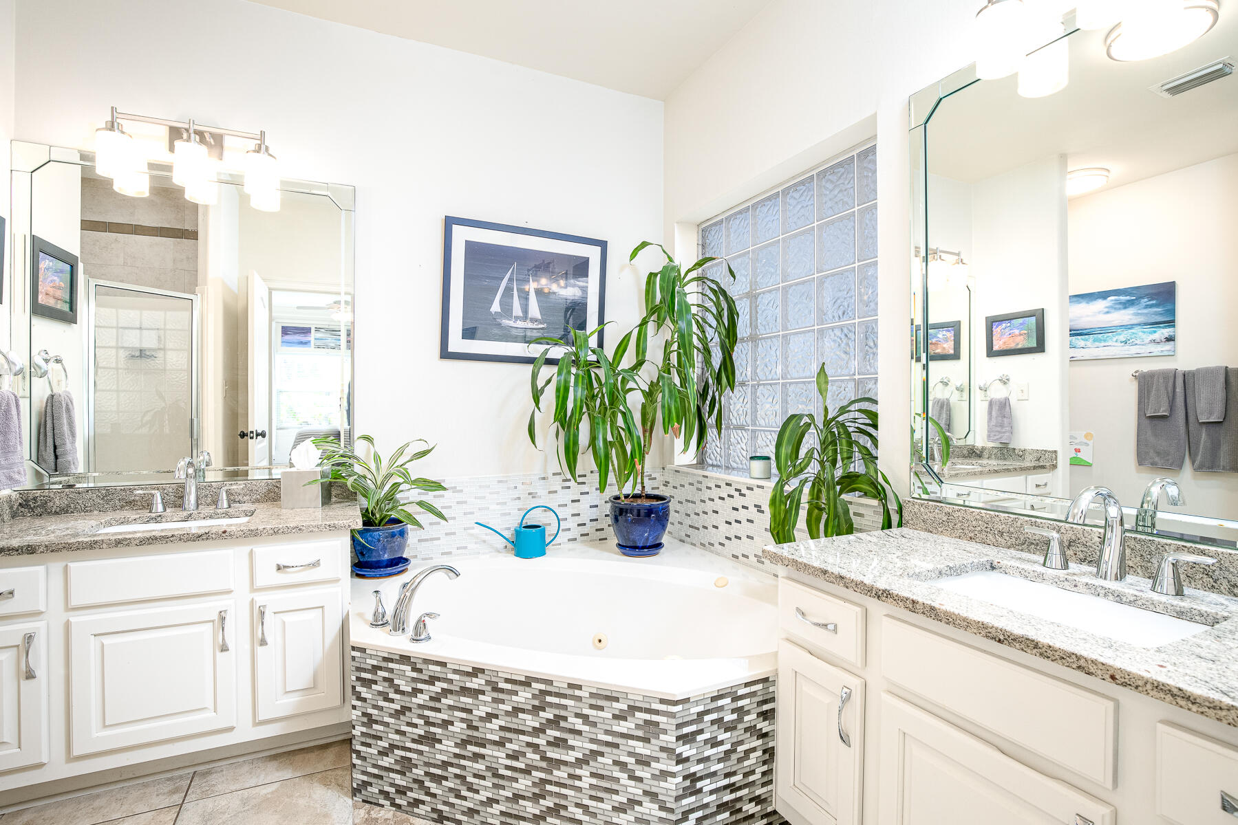 EMERALD LAKES PH 1 - Residential