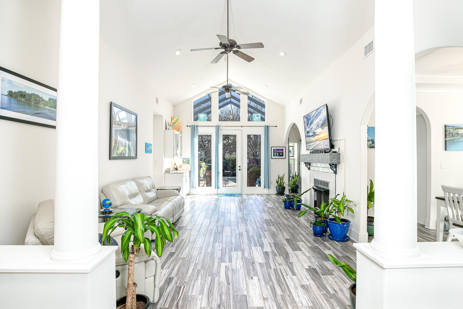 EMERALD LAKES PH 1 - Residential