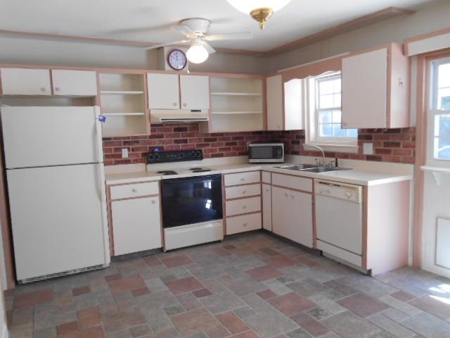 BAY RIDGE PARK 2ND ADDN - Residential