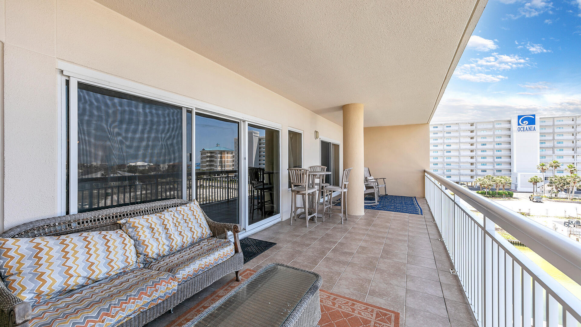 HARBOR LANDING - Residential