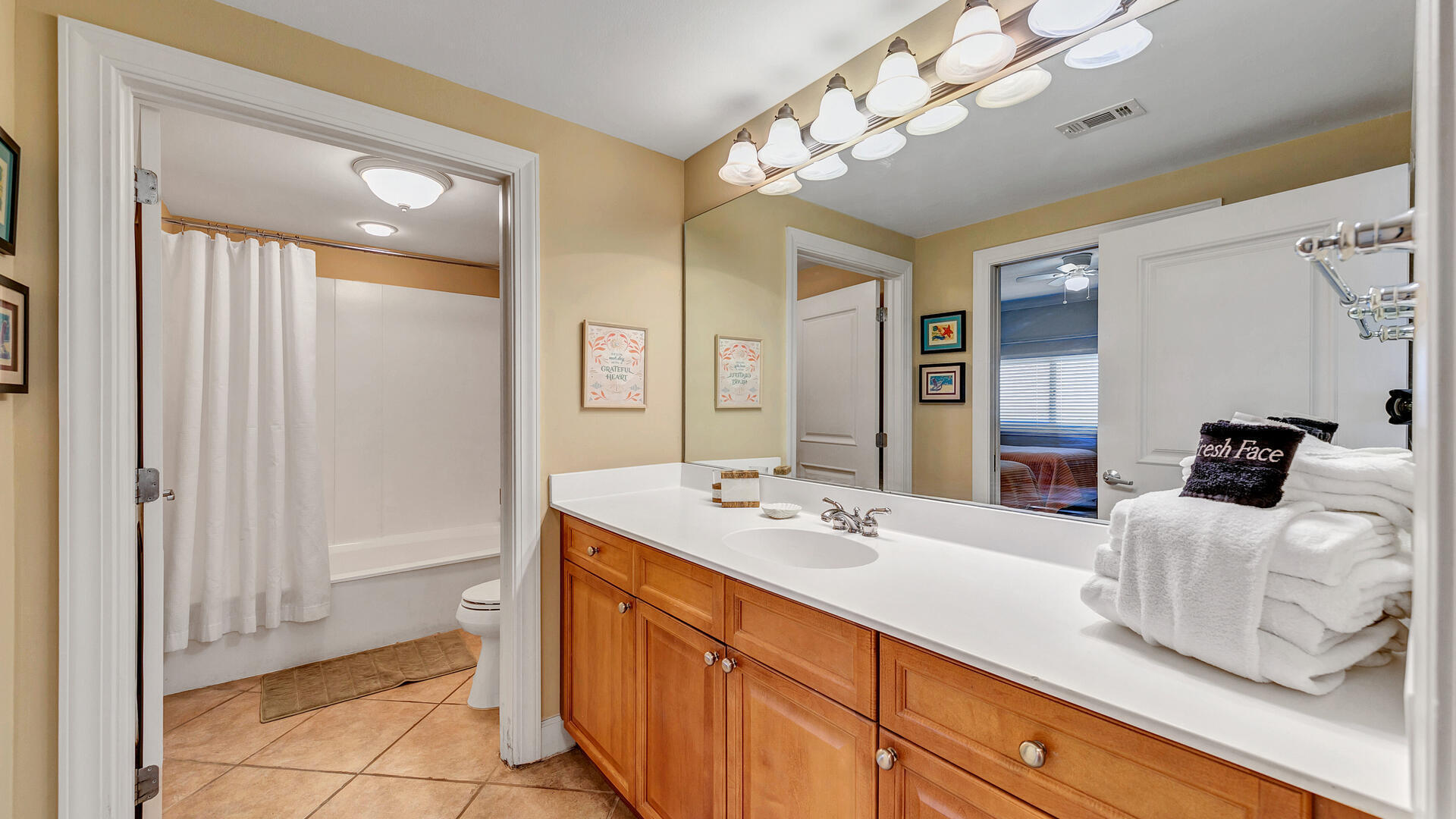HARBOR LANDING - Residential