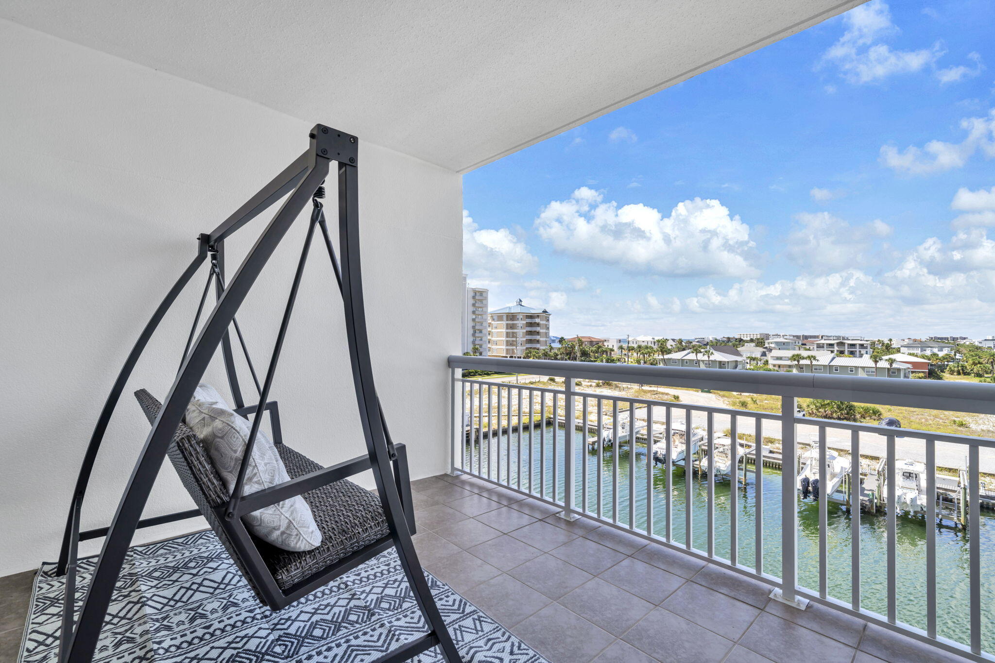 HARBOR LANDING - Residential