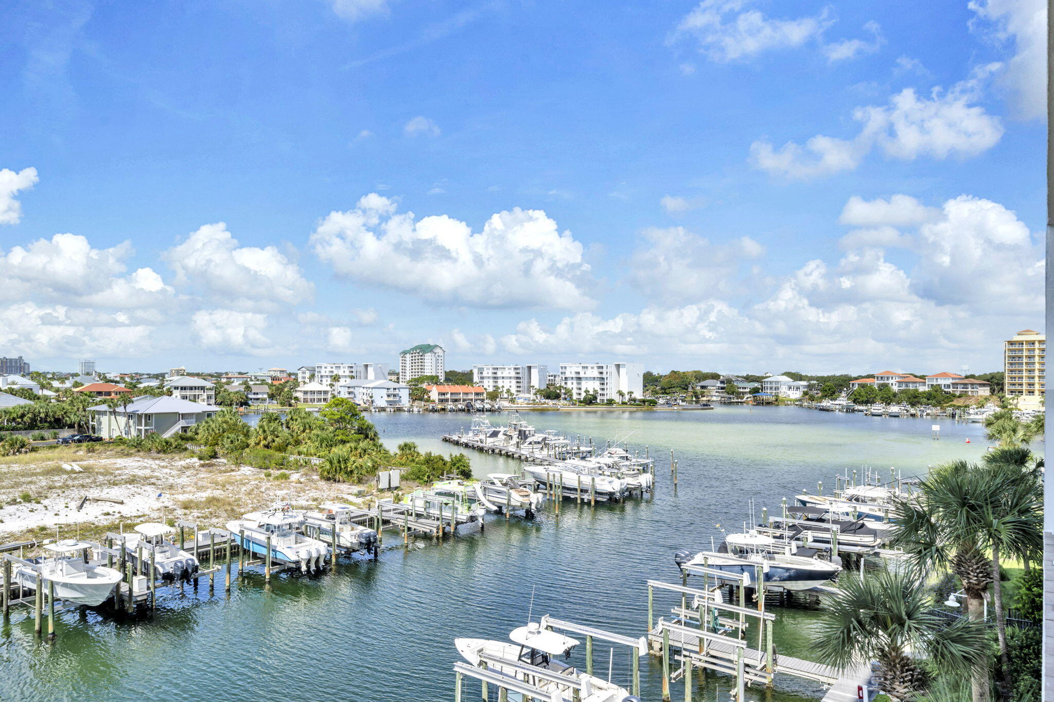 HARBOR LANDING - Residential