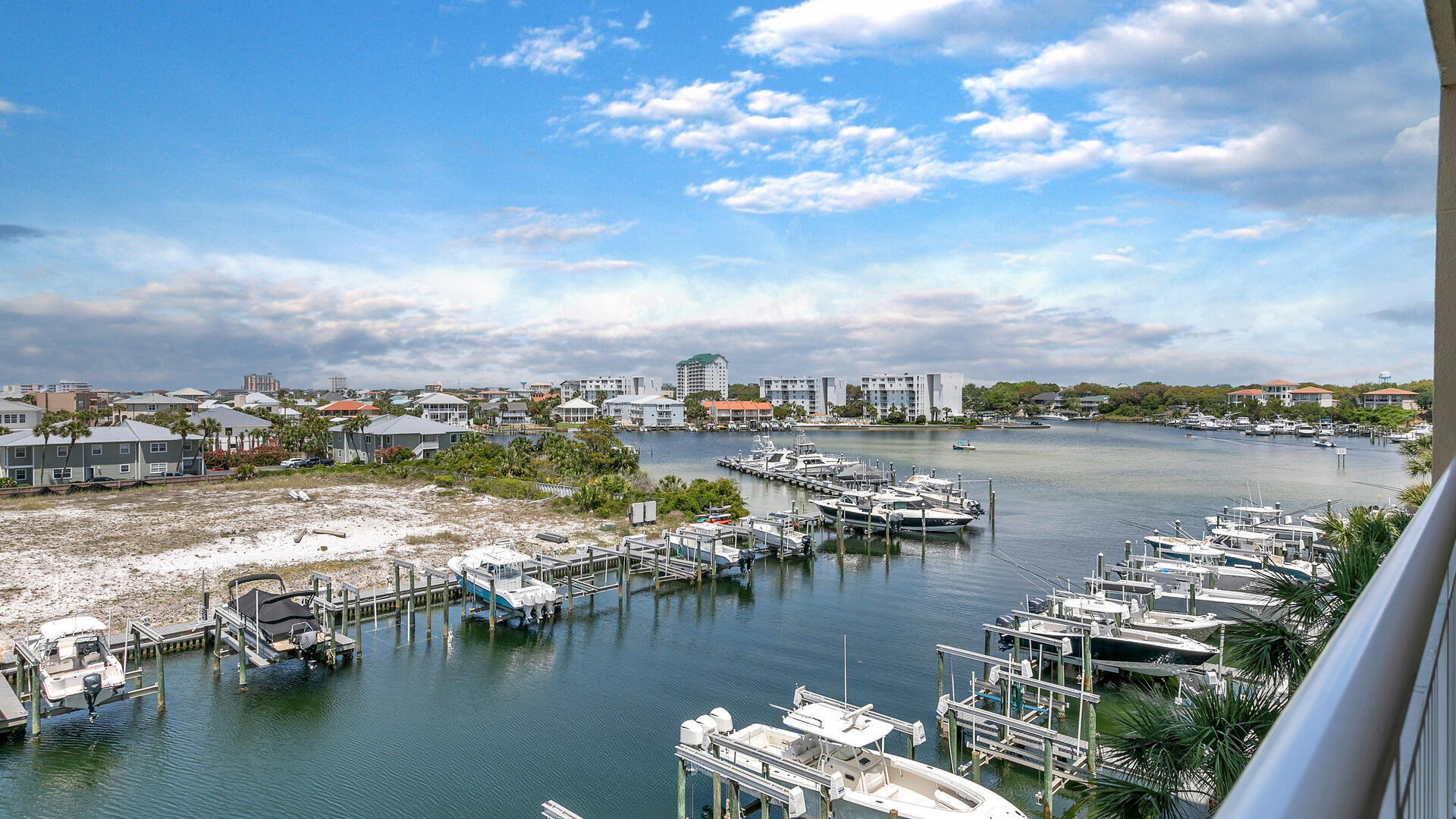 HARBOR LANDING - Residential
