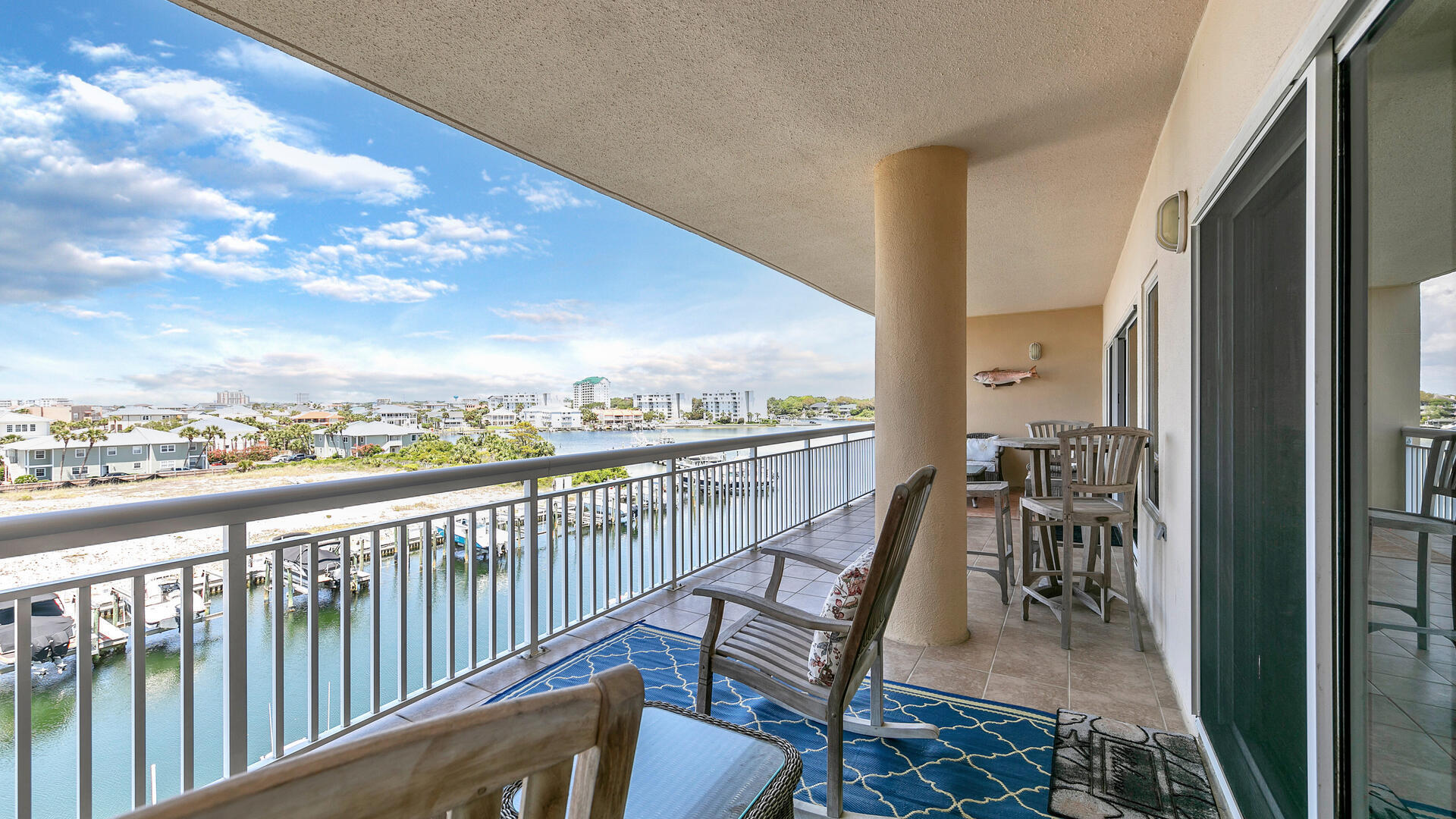 HARBOR LANDING - Residential