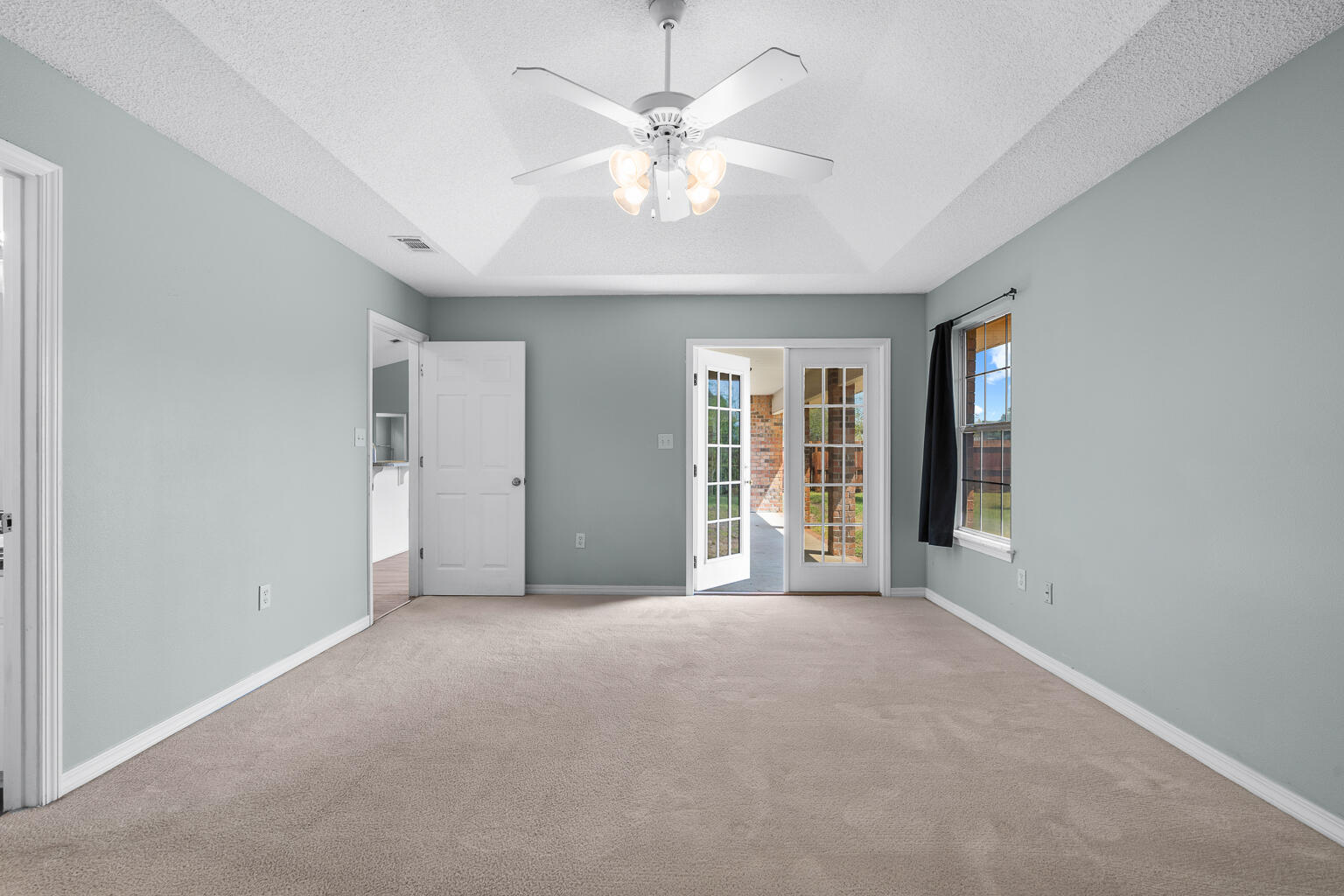 CREETWOOD PLACE - Residential