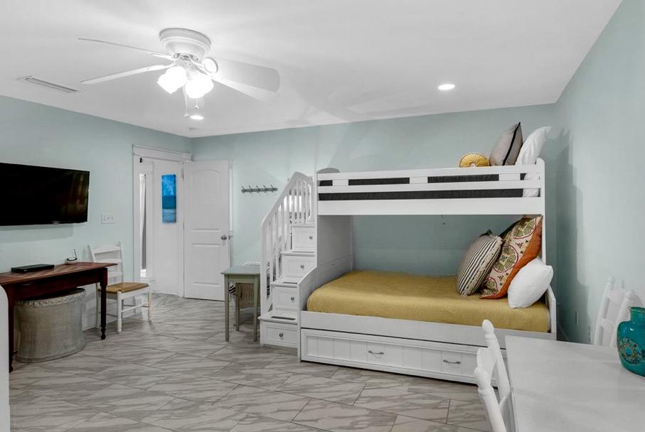 ROLLING DUNES ESTATES UNIT 2 - Residential